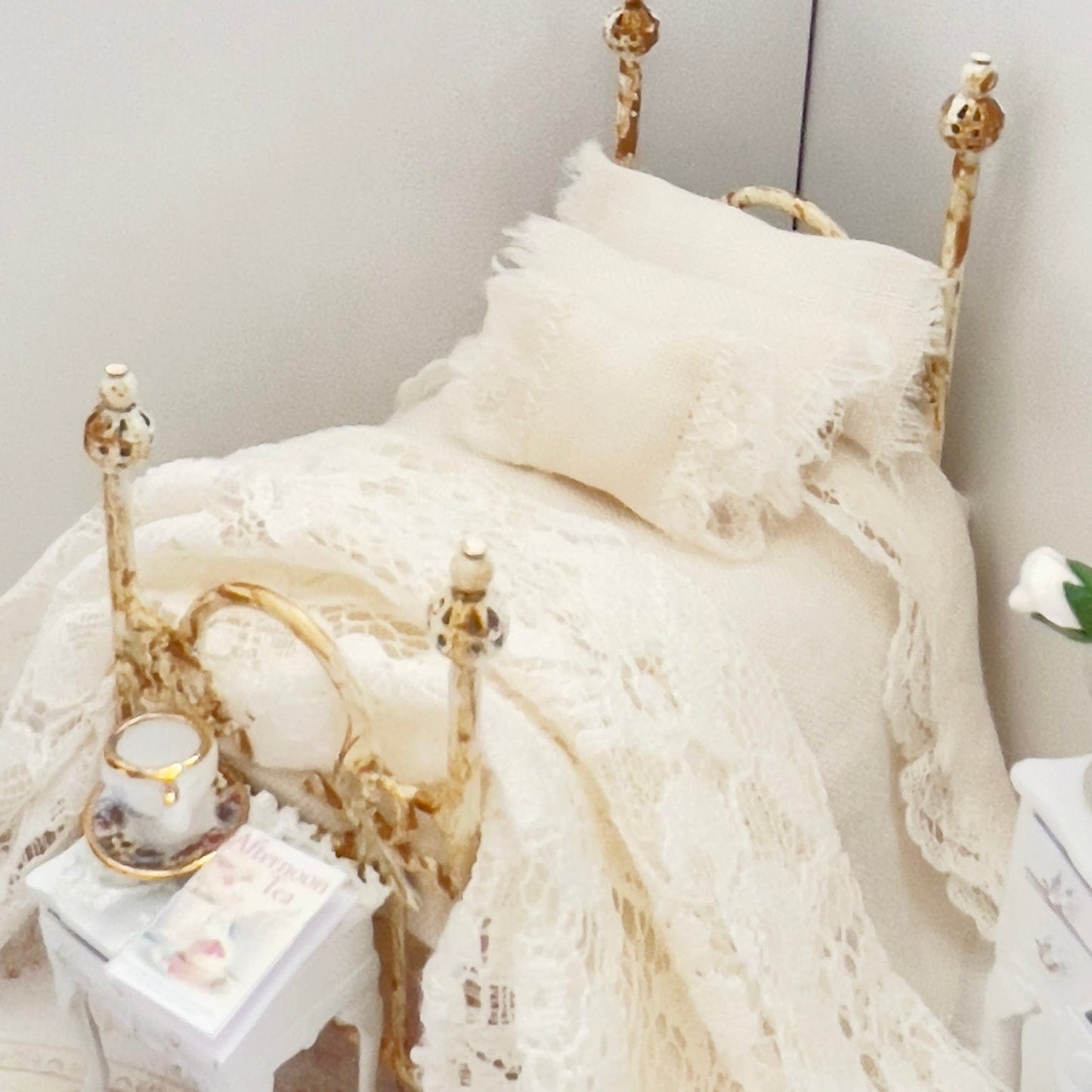 CHANTALLENA 1:24 Scale | Six Piece Tea Dyed Linen with Lace Throw Dollhouse Bedding Set | Petite Laine