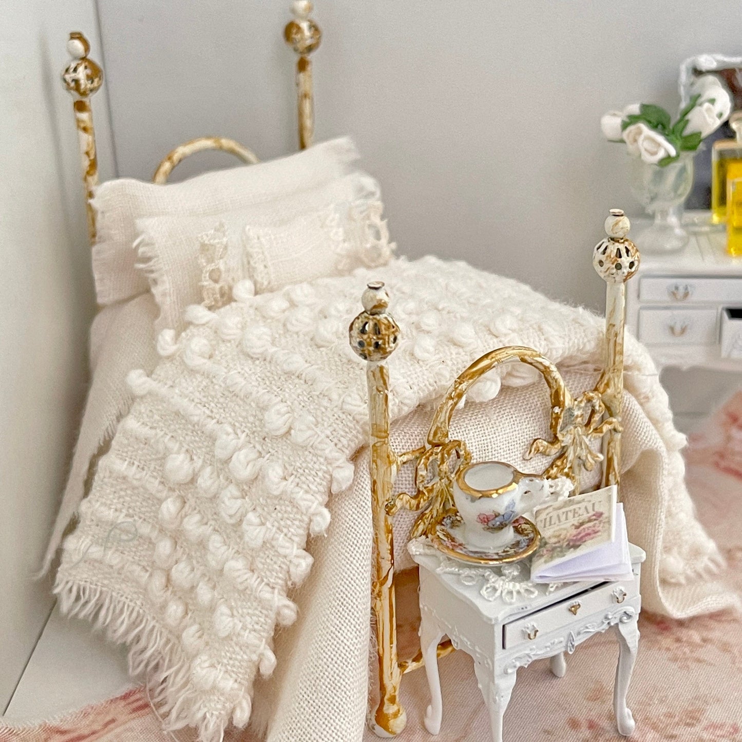 CHANTALLENA tea dyed linen half scale bedding set picture 1