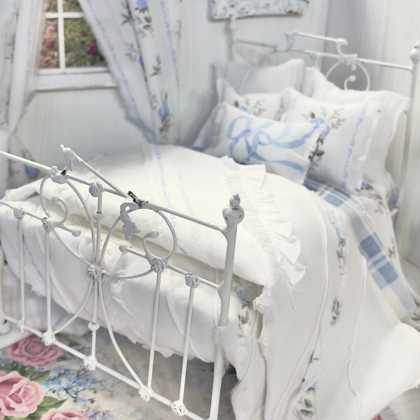 Chantallena Doll House Bedding DOUBLE (9 inch by 9 inch) Lillian Grace| Blue Roses Trellis Cotton Bedding Set with Pin-tucked Comforter