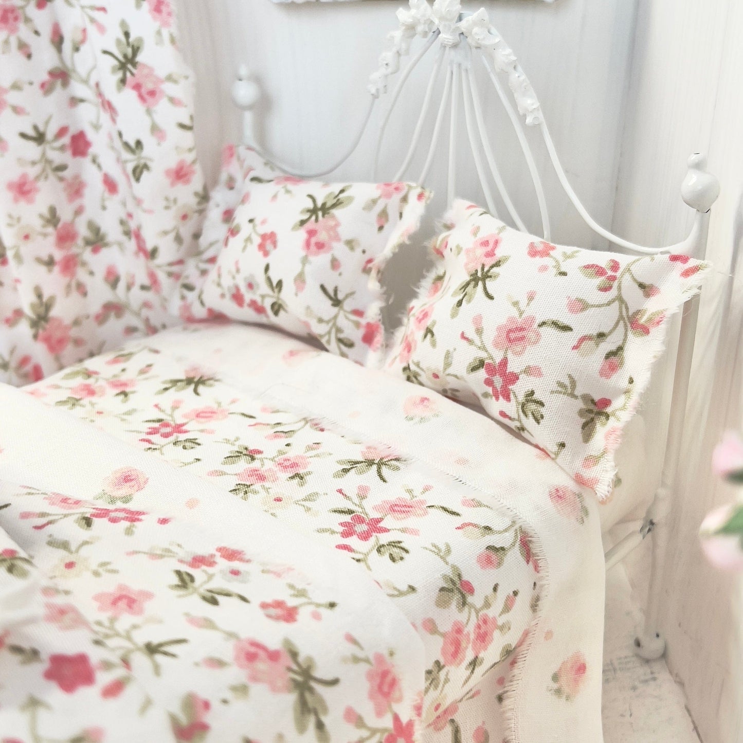 Chantallena Doll House Bedding DOUBLE (9 inch by 9 inch) Lillian Grace| Pink Ditsy Floral and Pink Roses Cotton Bedding Set