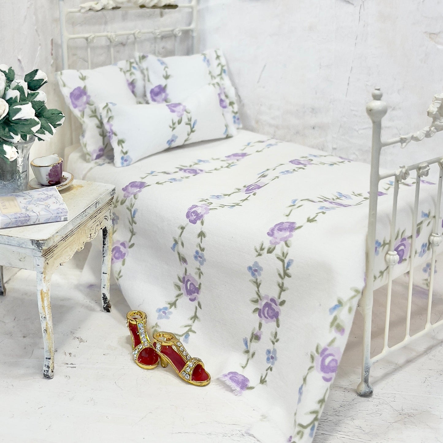 Chantallena Doll House Bedding DOUBLE (9 inch by 9 inch) Simply Lena | Five Piece Lavender Roses on White Cotton Bedding Set |