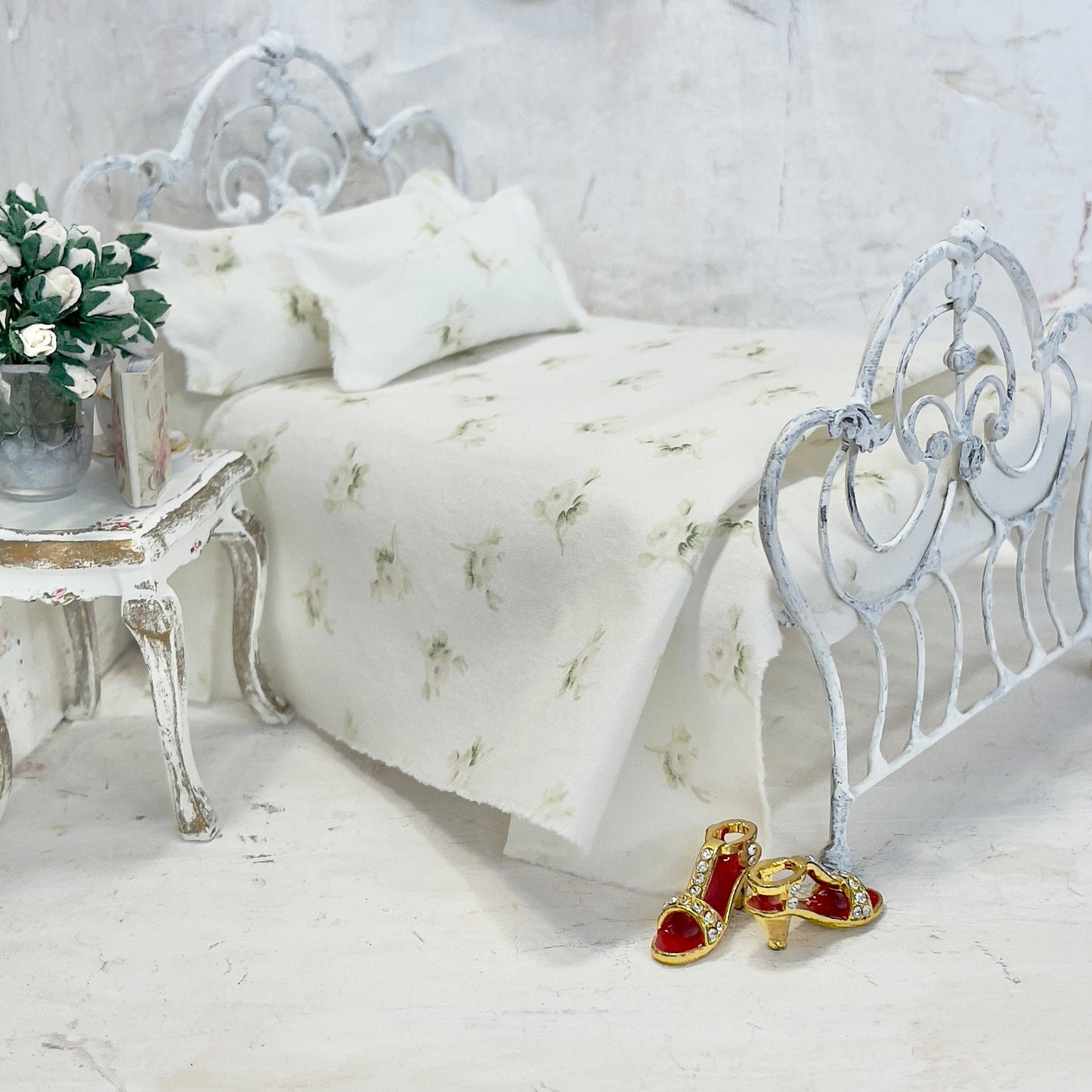 Chantallena Doll House Bedding DOUBLE (9 inch by 9 inch) Simply Lena | Five Piece Petite Pink Roses on White Cotton Bedding Set |
