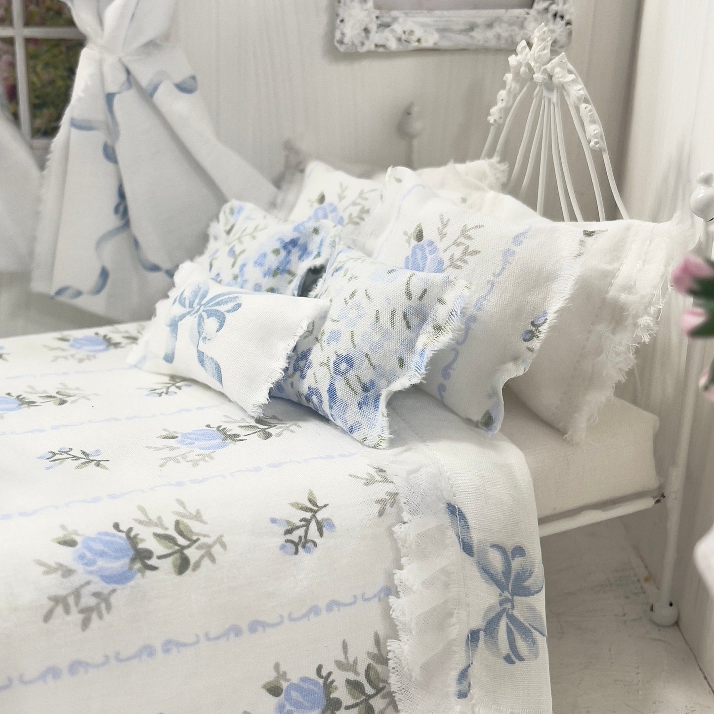 Chantallena Doll House Bedding Lillian Grace| Blue Ribboned Bow with Blue Rose Trellis Cotton Bedding Set