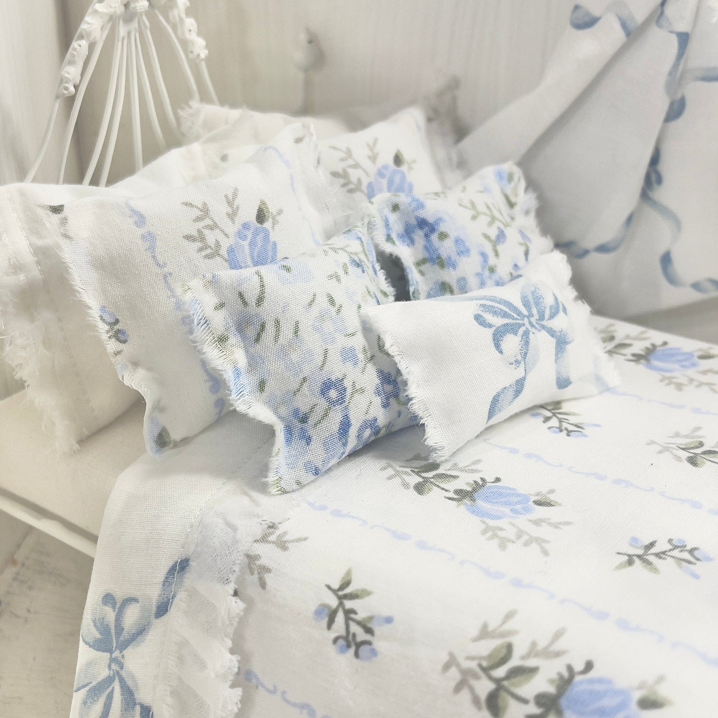 Chantallena Doll House Bedding Lillian Grace| Blue Ribboned Bow with Blue Rose Trellis Cotton Bedding Set