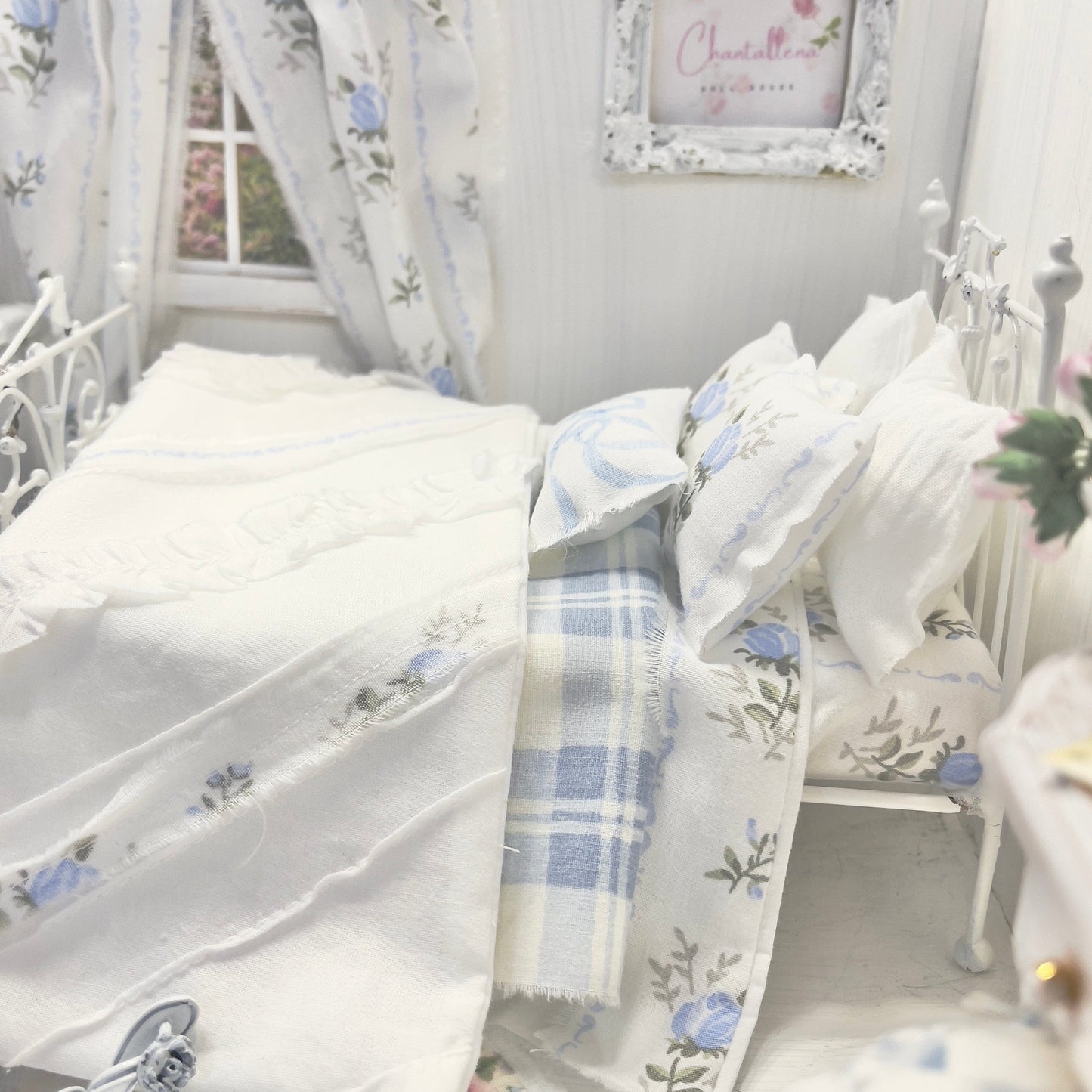Chantallena Doll House Bedding Lillian Grace| Blue Roses Trellis Cotton Bedding Set with Pin-tucked Comforter