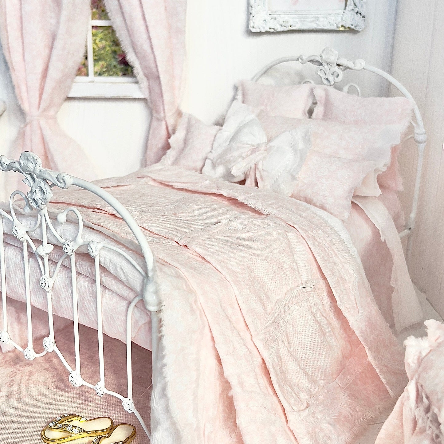 Chantallena Doll House Bedding Lillian Grace| Pink and White Toile Cotton Bedding Set