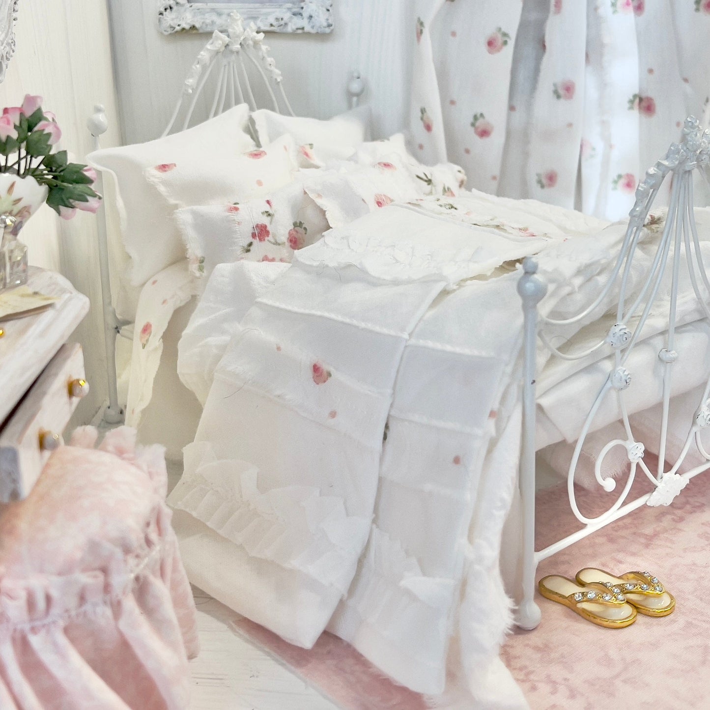 Chantallena Doll House Bedding Lillian Grace| Pink Roses with Pin-tucked Bedspread Cotton Bedding Set