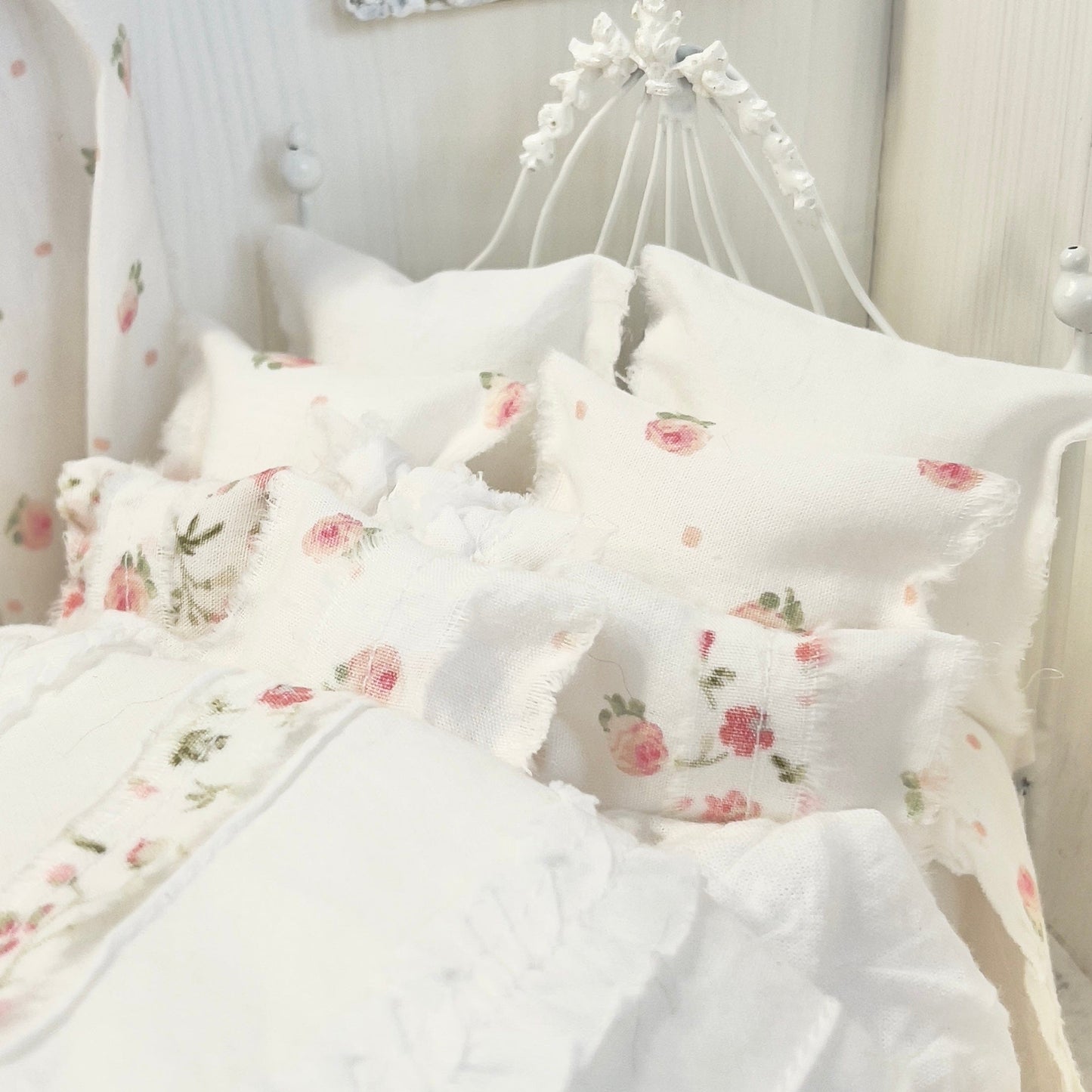 Chantallena Doll House Bedding Lillian Grace| Pink Roses with Pin-tucked Bedspread Cotton Bedding Set