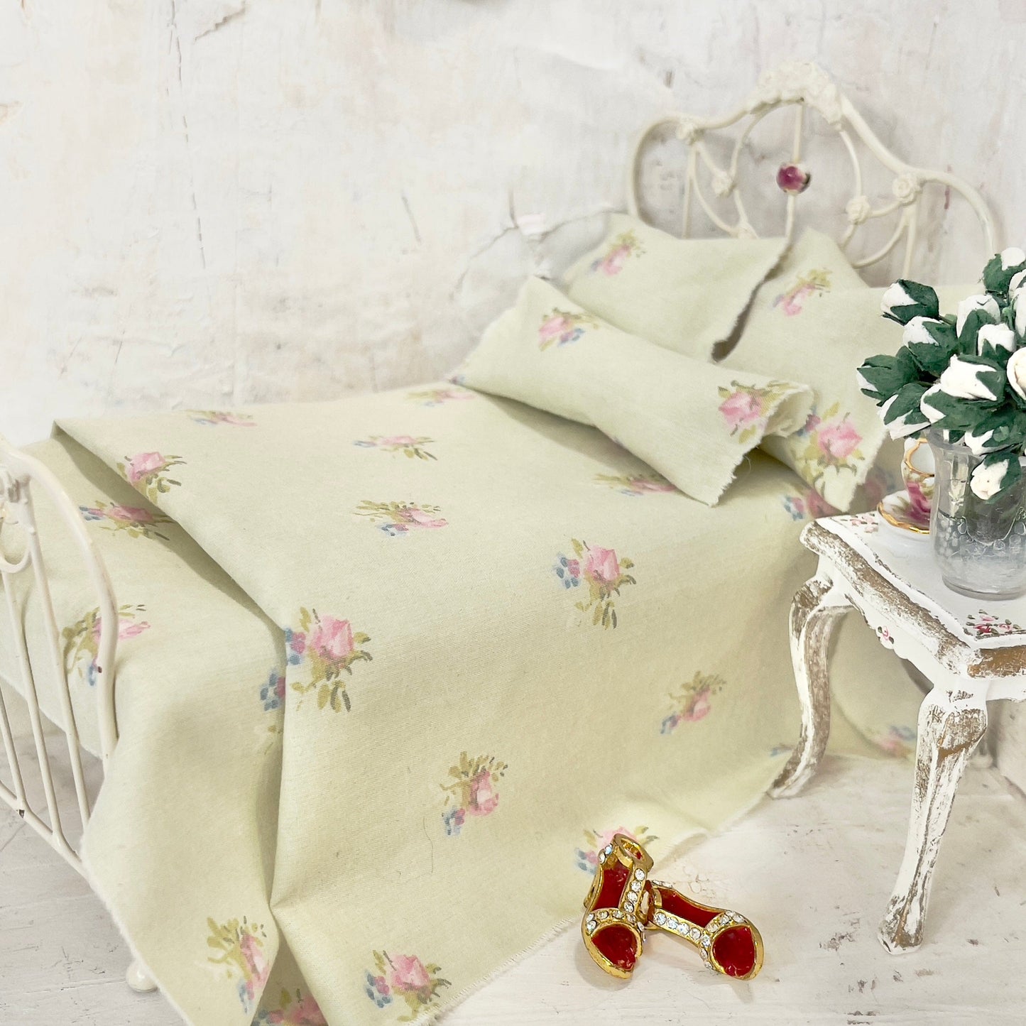 Chantallena Doll House Bedding Simply Lena | Five Piece Green Cotton with Pink Scattered Roses Bedding Set |