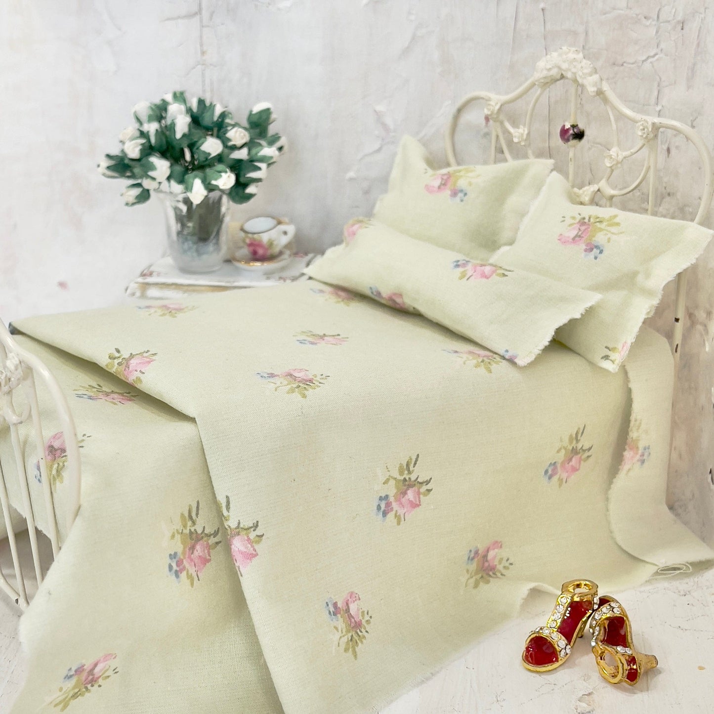 Chantallena Doll House Bedding Simply Lena | Five Piece Green Cotton with Pink Scattered Roses Bedding Set |