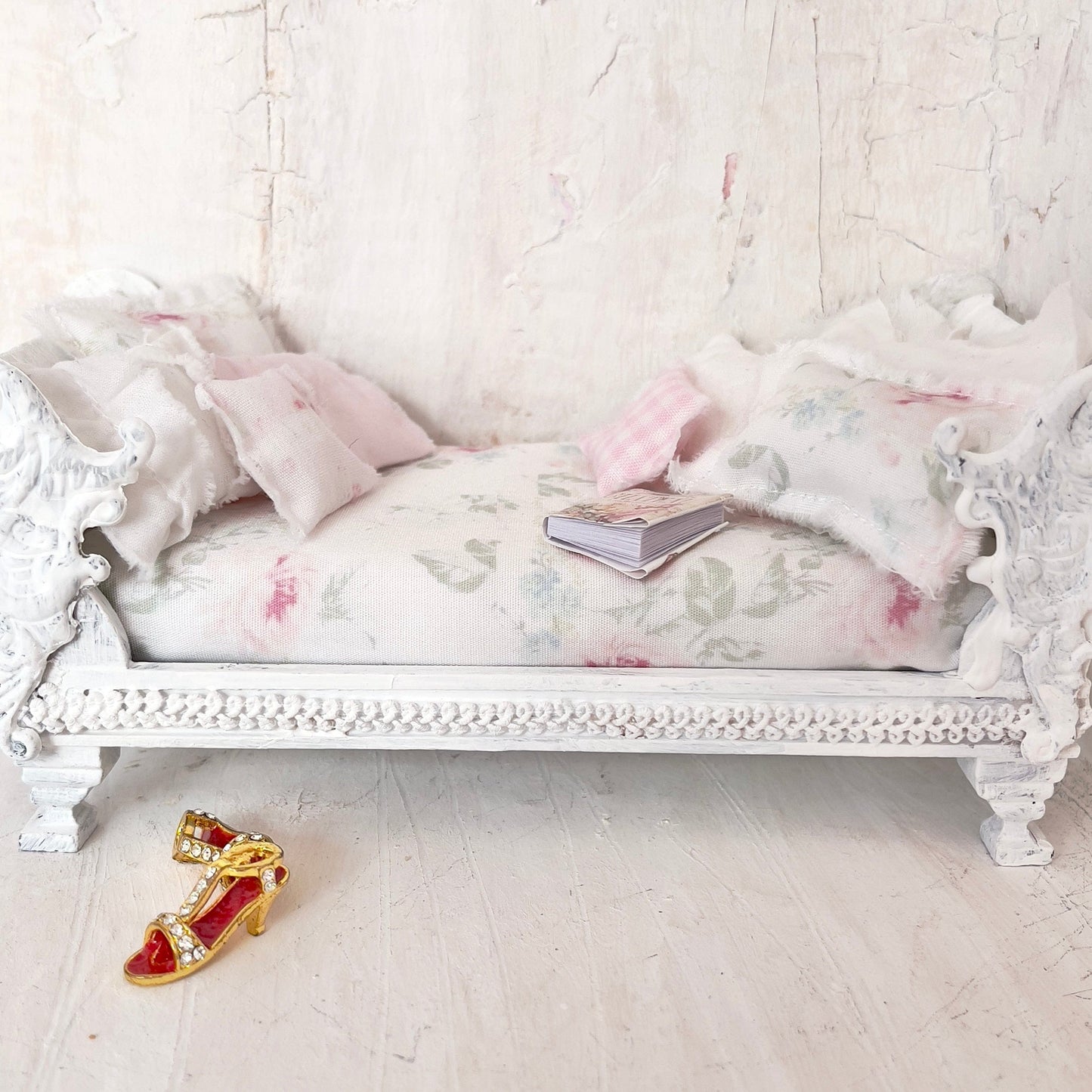 Chantallena Doll House Day Bed Bedding|Shabby Blue Floral and Striped Cotton 1:12 Scale Dollhouse Set | Rose Daydreams