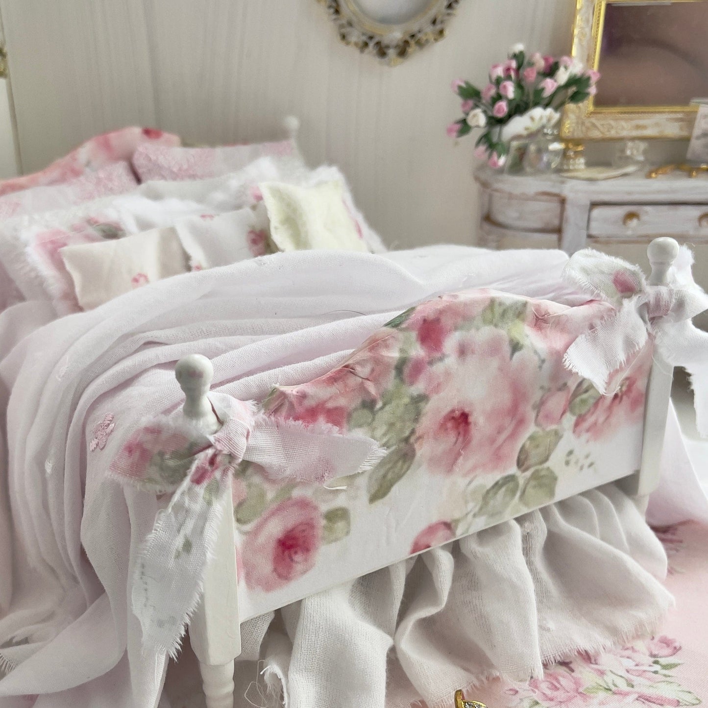 Chantallena Doll House Dressed 1:12 Scale Bed | Decoupaged with Grand Pink Roses with Cotton Lawn Bedspreads|Grand Roses