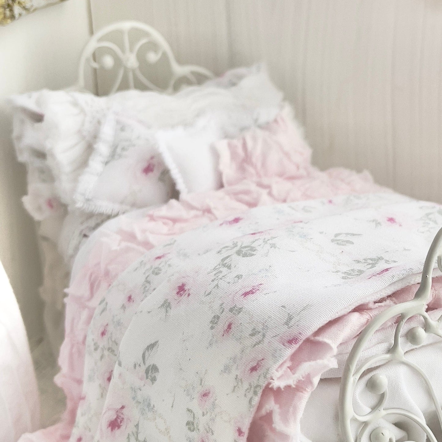 Chantallena Doll House Dressed 1:12 Scale Bed | Petite Pink and Blue Shabby Bedspread|Petite Lindy 1