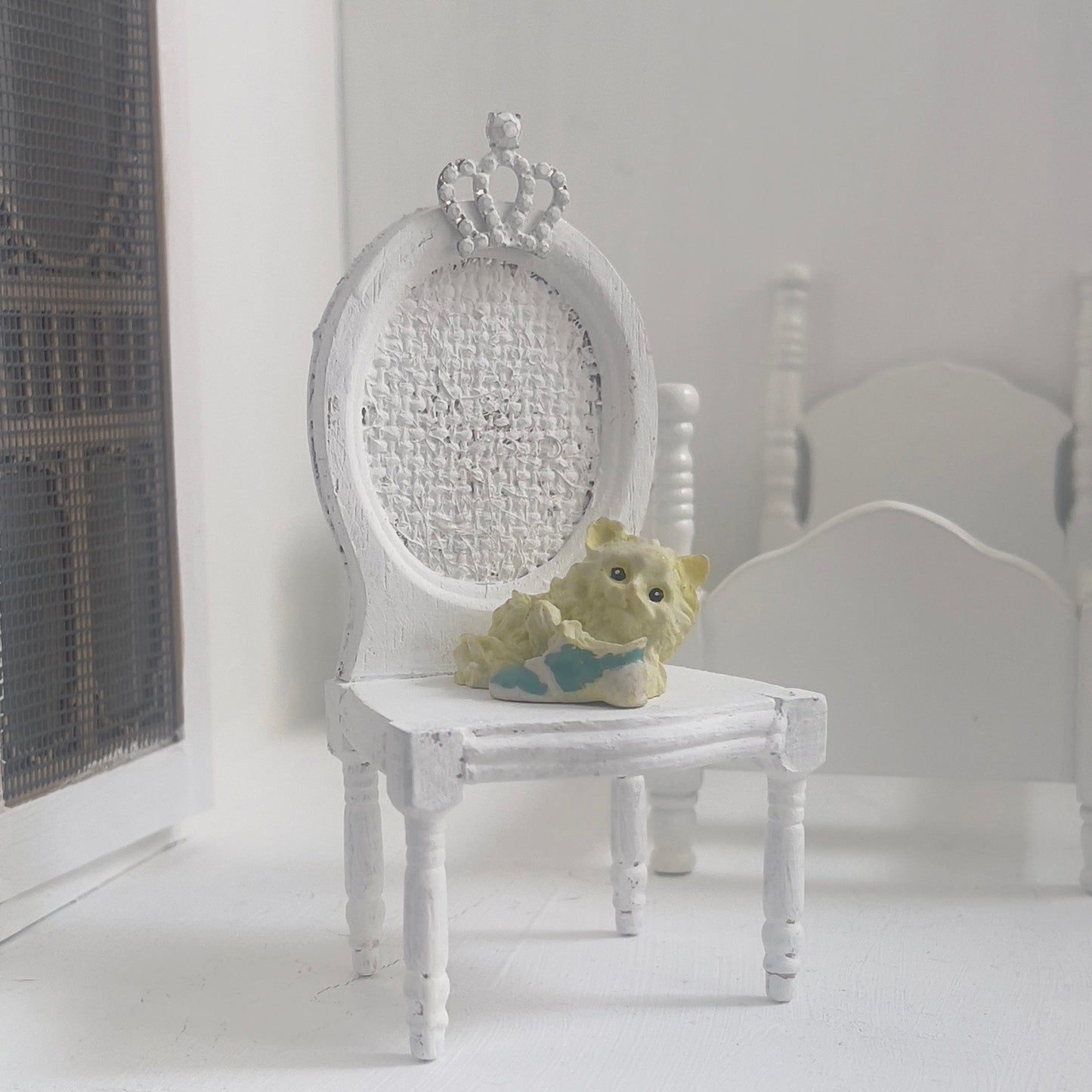 Chantallena Doll House Furniture Fawn’s Flea Market Finds |Ten Piece Furniture and Decor- 1:12 Scale |Lot 4