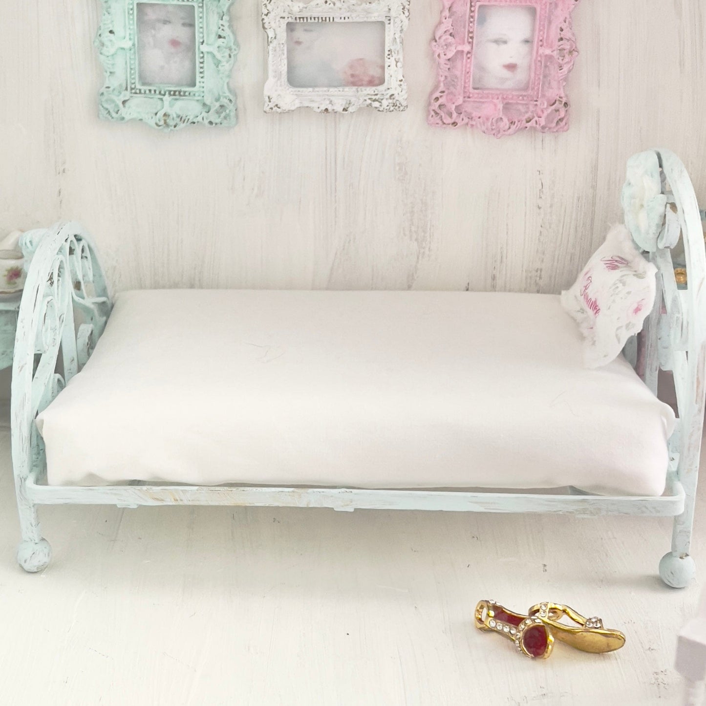 Chantallena Doll House Mint Green Ornate Full Metal Bed with Cherub Accents-1:12 Scale | Bare Romance
