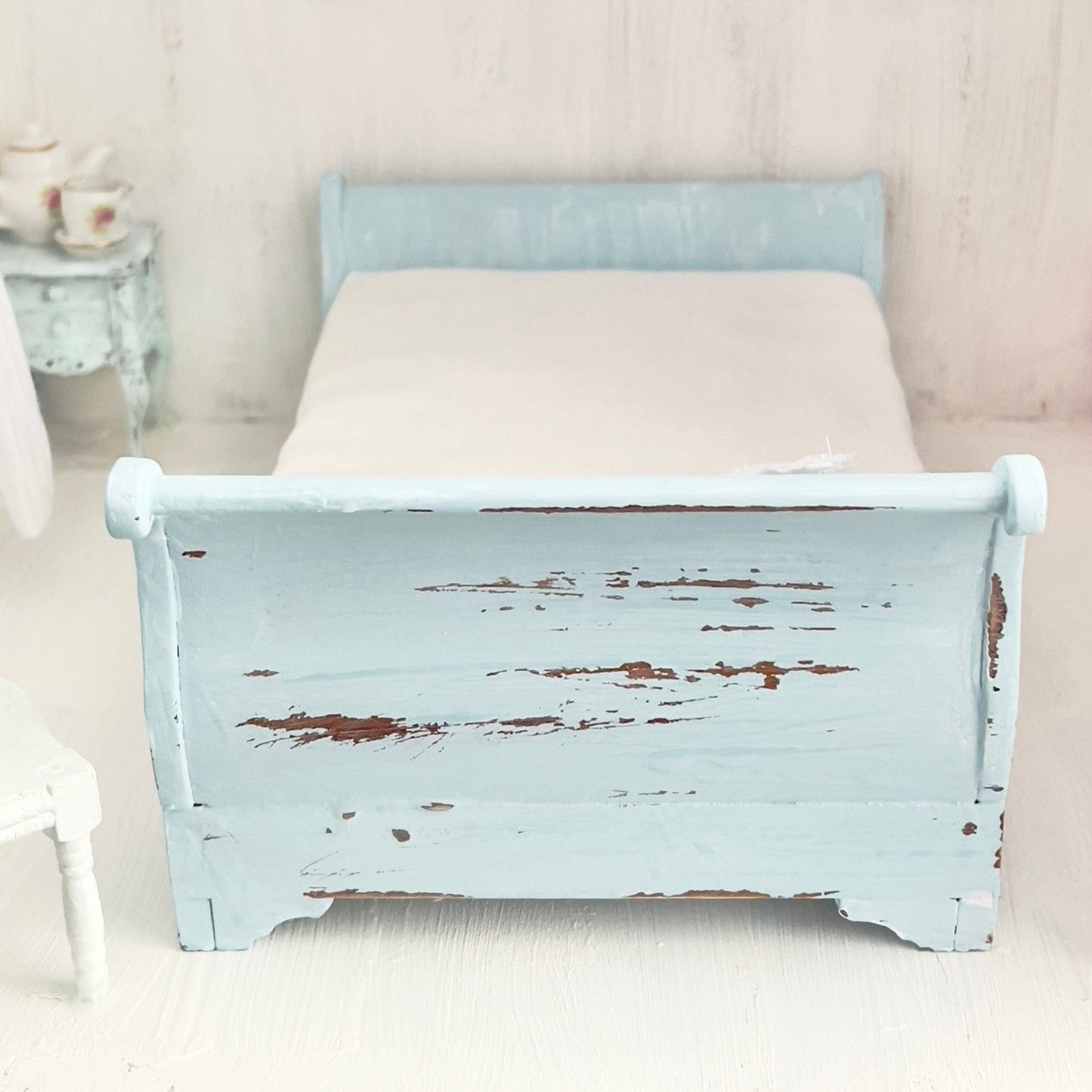 Chantallena Doll House Pale Blue Painted Full Sleigh Bed - 1:12 Scale |Bare Romance