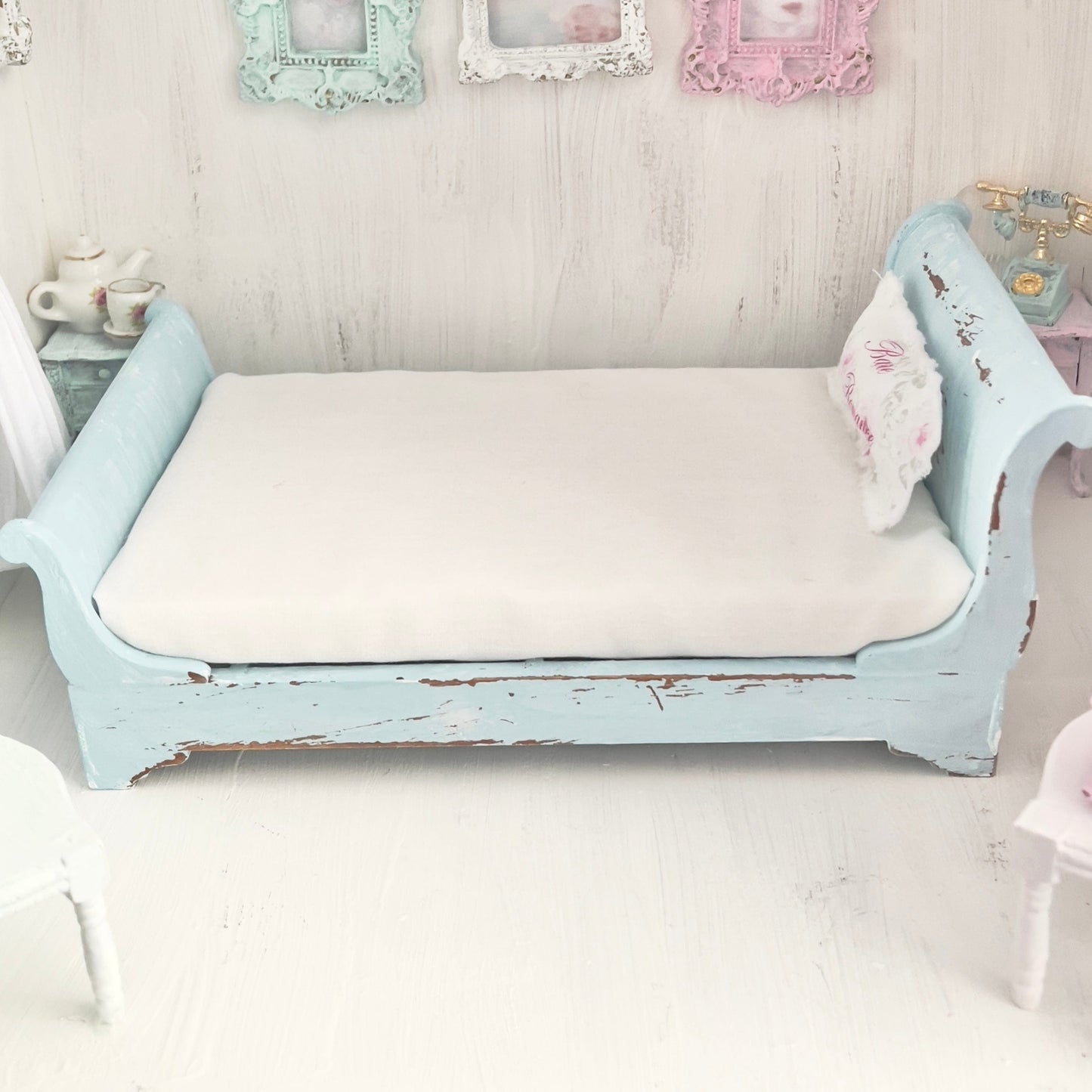 Chantallena Doll House Pale Blue Painted Full Sleigh Bed - 1:12 Scale |Bare Romance