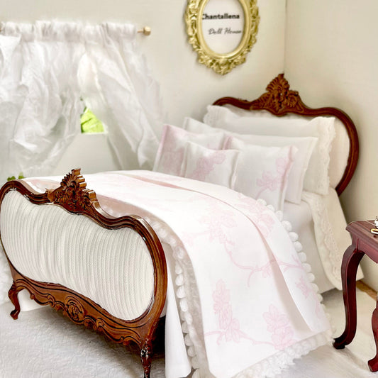 Chantallena Doll House single Shabby Cottage | Shabby White Cotton 1:12 Scale Bedding Set with Pink Floral Climbing  Bed Runner | Climbing Vines