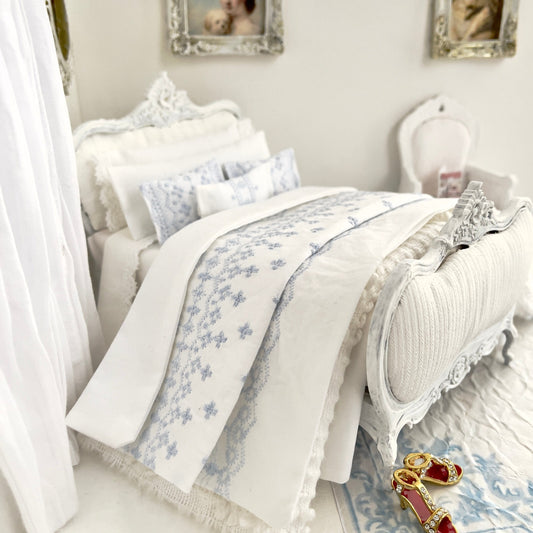 Chantallena Doll House single Shabby Cottage | White Cotton Set with Pale Blue Embroidery Bed Runner | Ariel