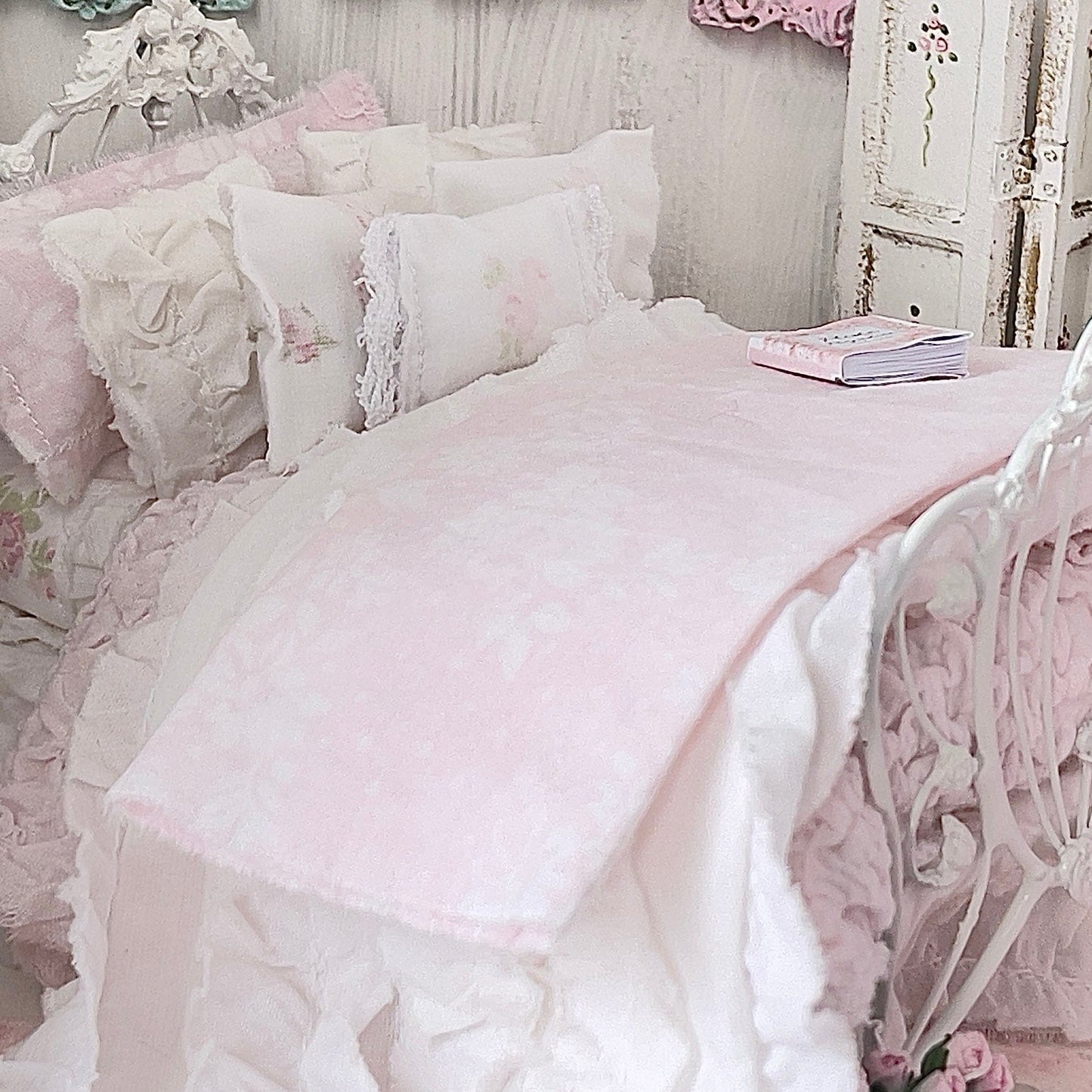 Chantallena Doll House Six whispering petals bed 1:12 Scale Dressed Dollhouse Bed - The Quiet Rose | Chantallena