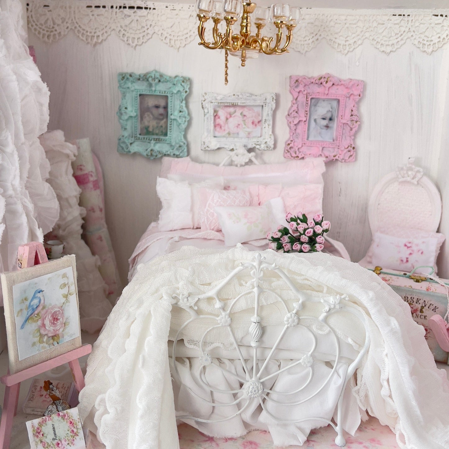 Chantallena Doll House Six whispering petals bed Faded 1:12 Scale Dressed Dollhouse Bed - The Faded Rose| Chantallena