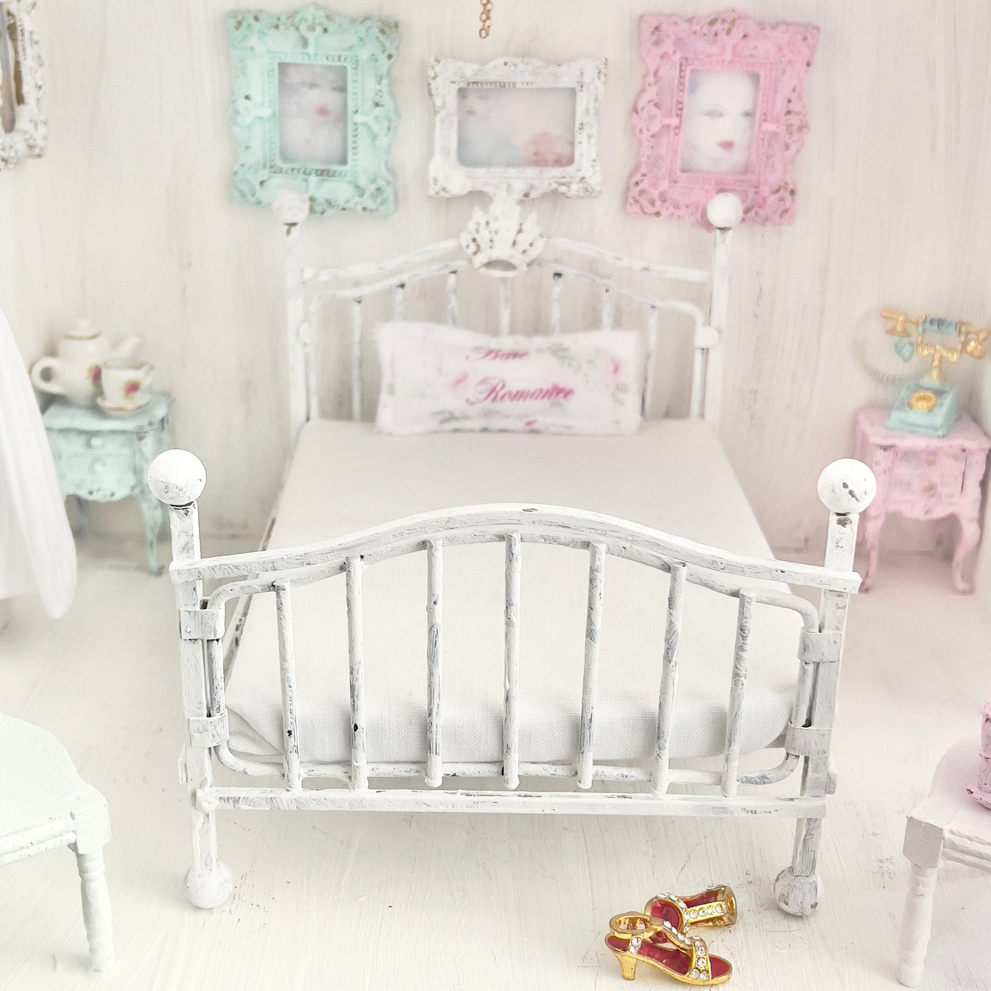 Chantallena Doll House White Distressed Painted Metal with Crown Double Bed- 1:12 Scale |Bare Romance