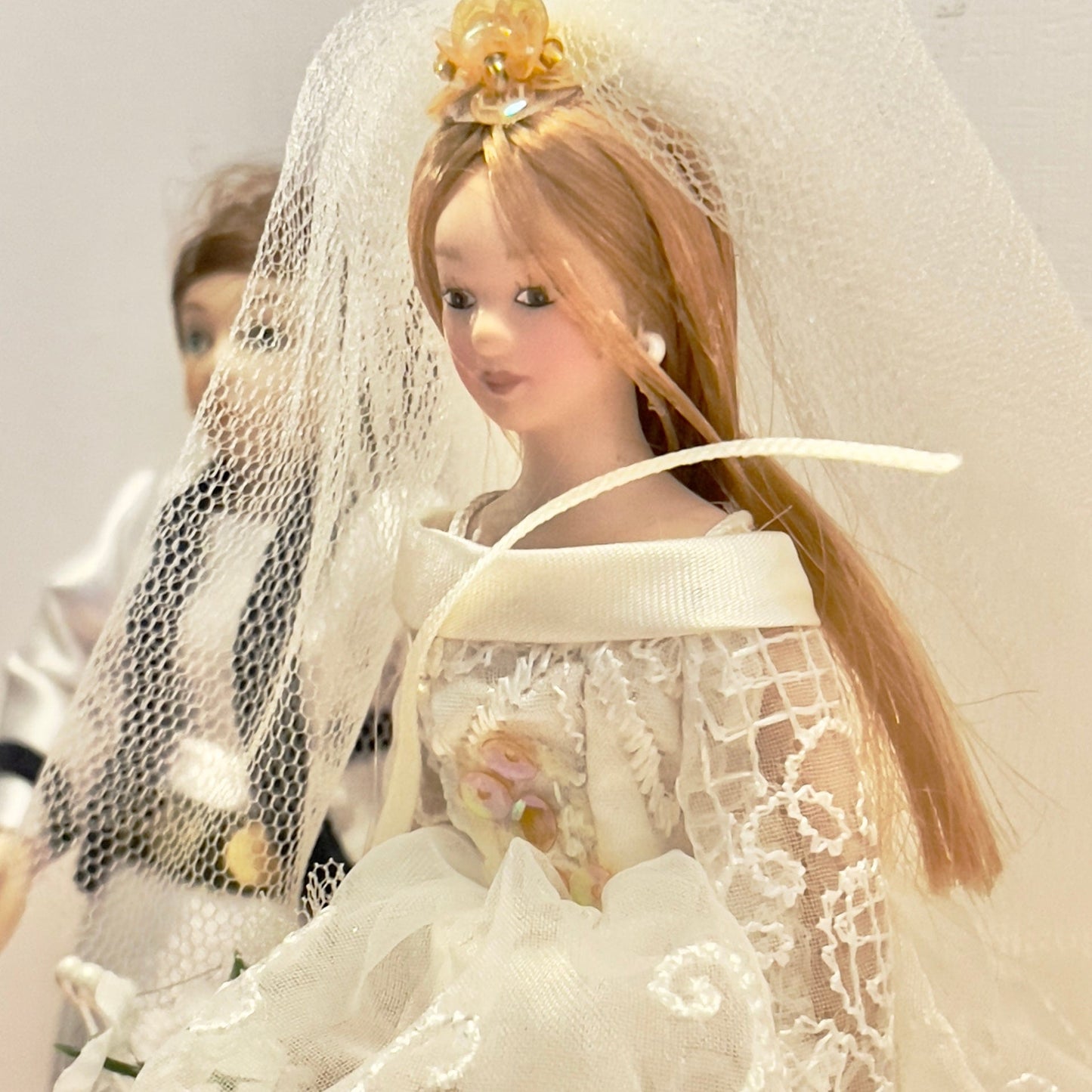 CHANTALLENA Doll Mélange| Bride Doll and Aunt Vivian Female 1:12 Scale Dollhouse Dolls
