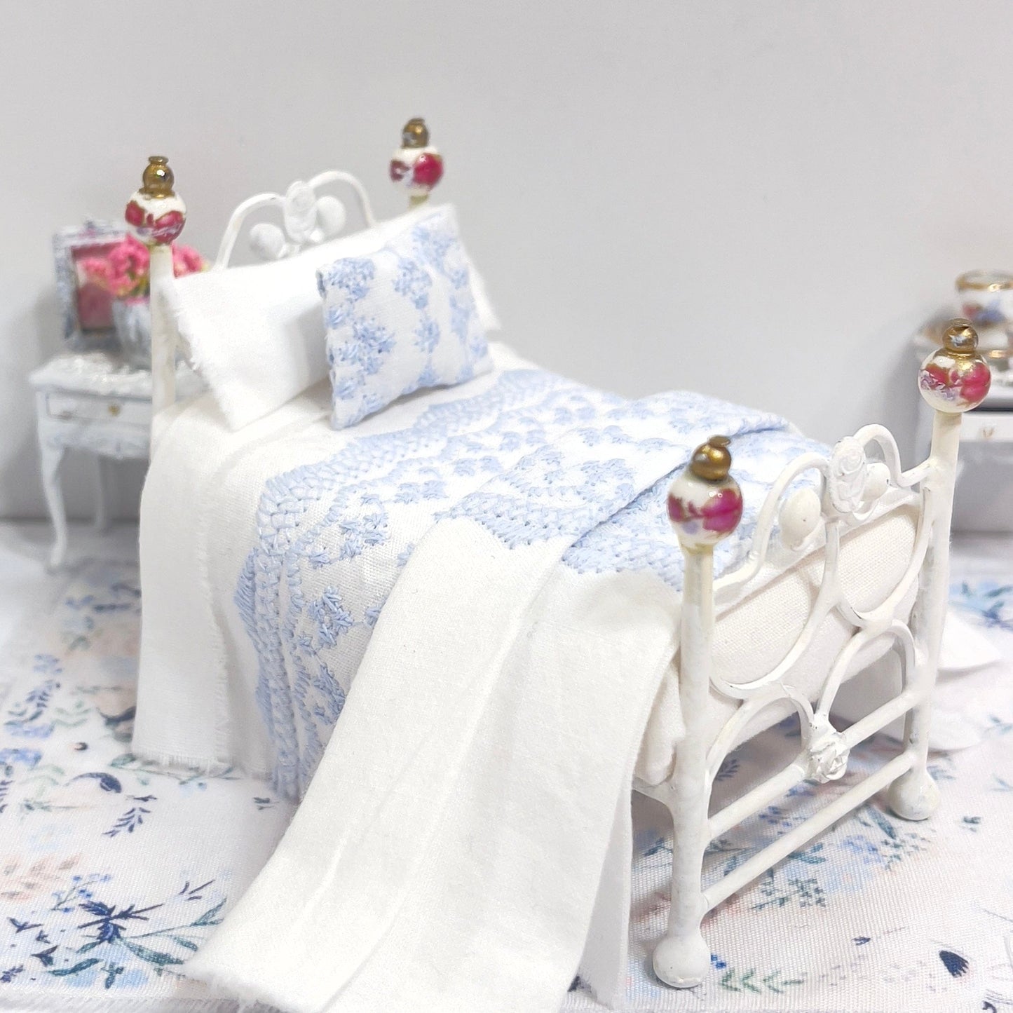 CHANTALLENA Dollhouse Accessories 1:24 Scale | Five Piece Blue Embroidered Cotton Dollhouse Bedding Set | Petite Abigail