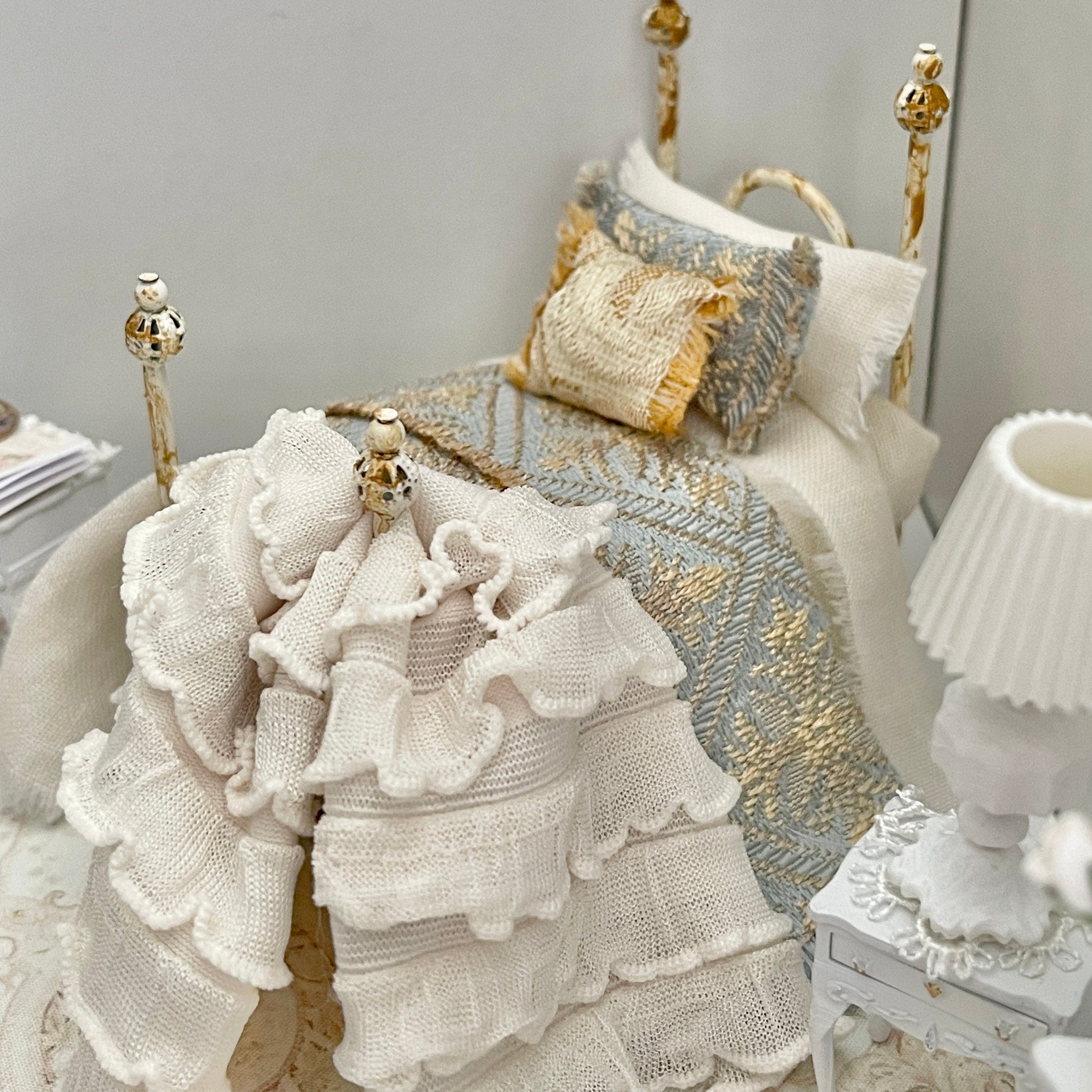 Dolls clearance house bedding