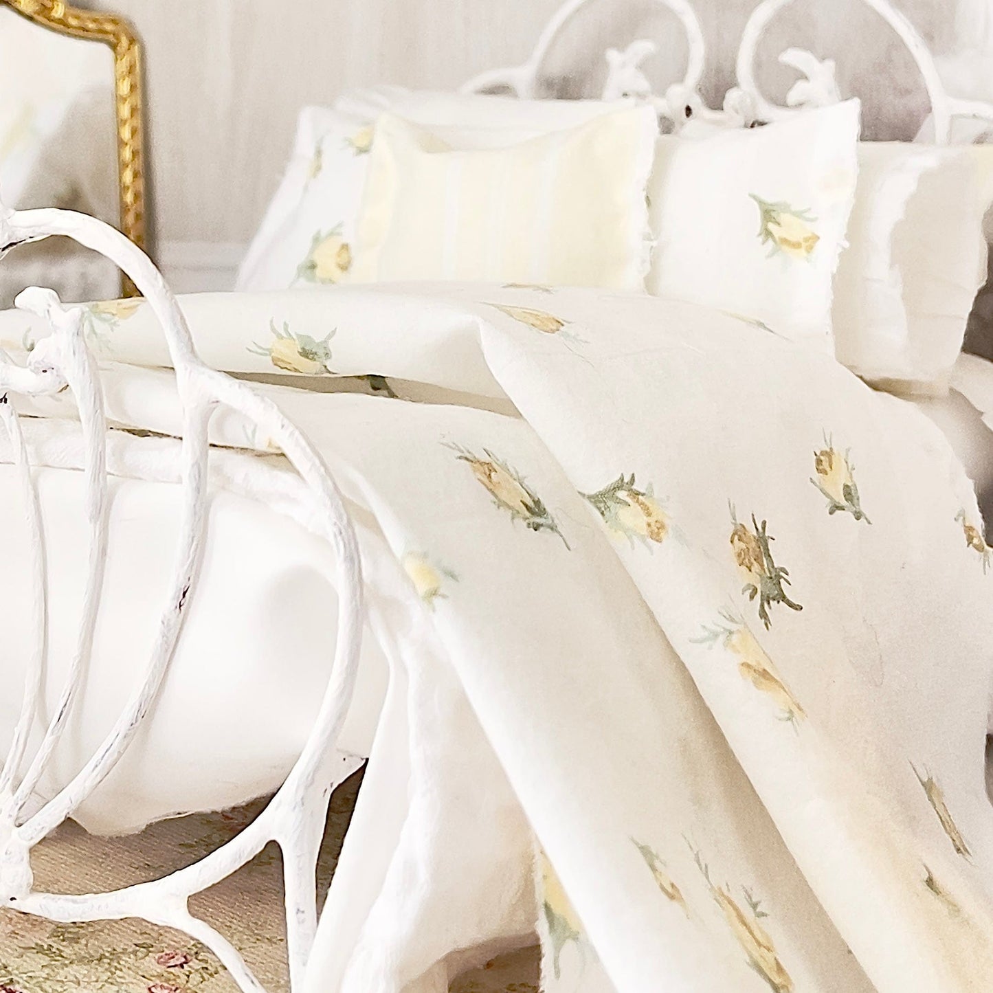 Chantallena Forever in bloom bedding sets 1:12 Scale Dollhouse Bedding Set- Belle Forever in Bloom Yellow Roses | Chantallena