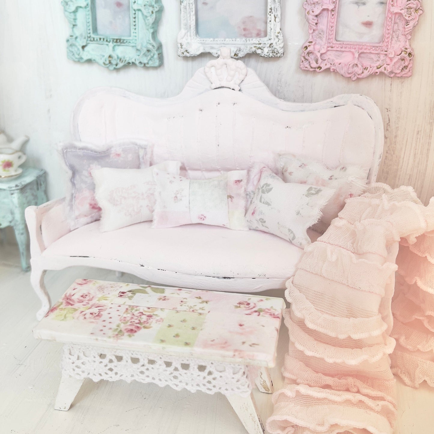 Chantallena White Bed Linens Pink Painted Vintage Look Sofa with Decoupaged Table| Painted Petals Furniture