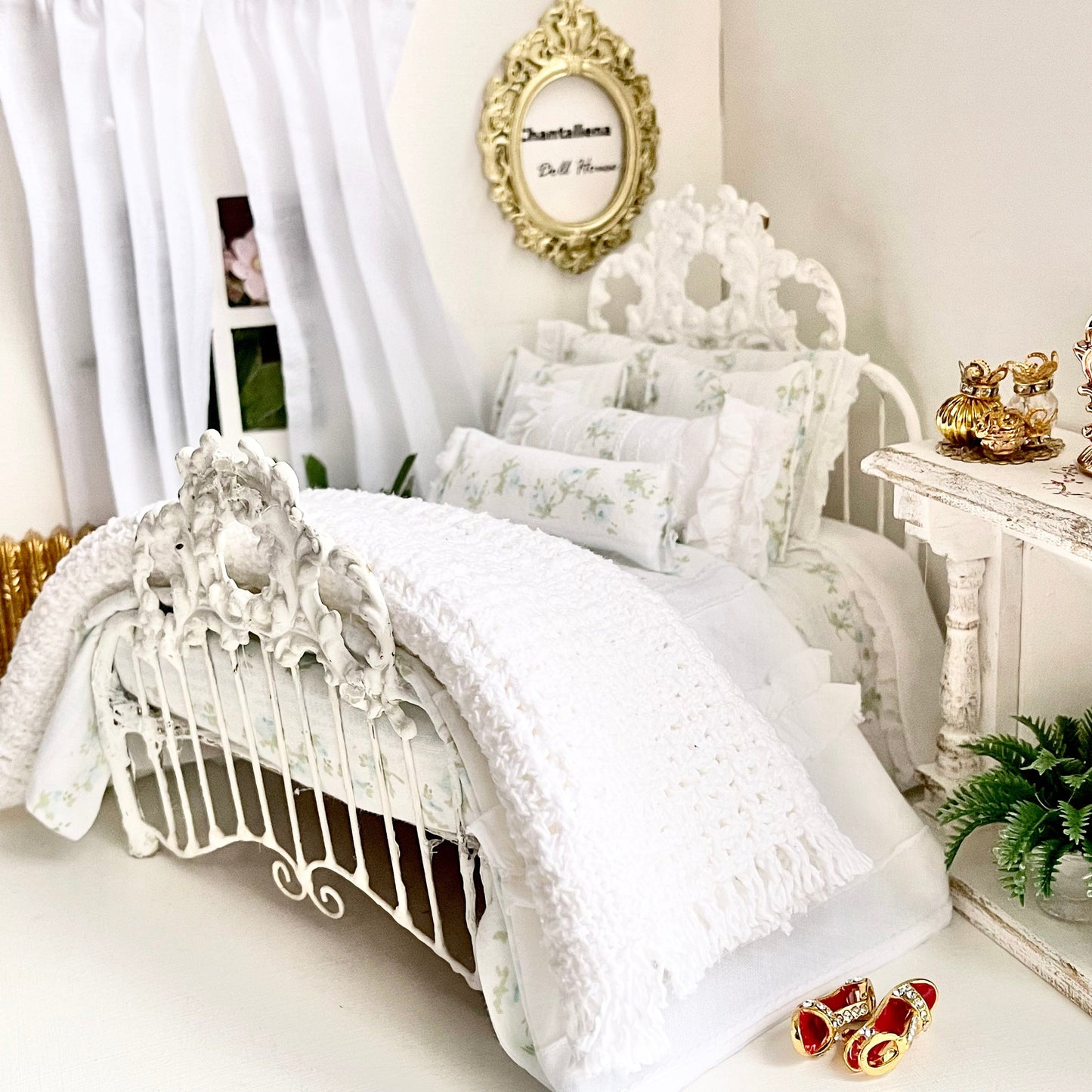 Chantallena Doll House Copy of Copy of Shabby Cottage | Eight Piece Shabby White Cotton Bed Set with Blue Roses Trellis | Blue Rose Trellis