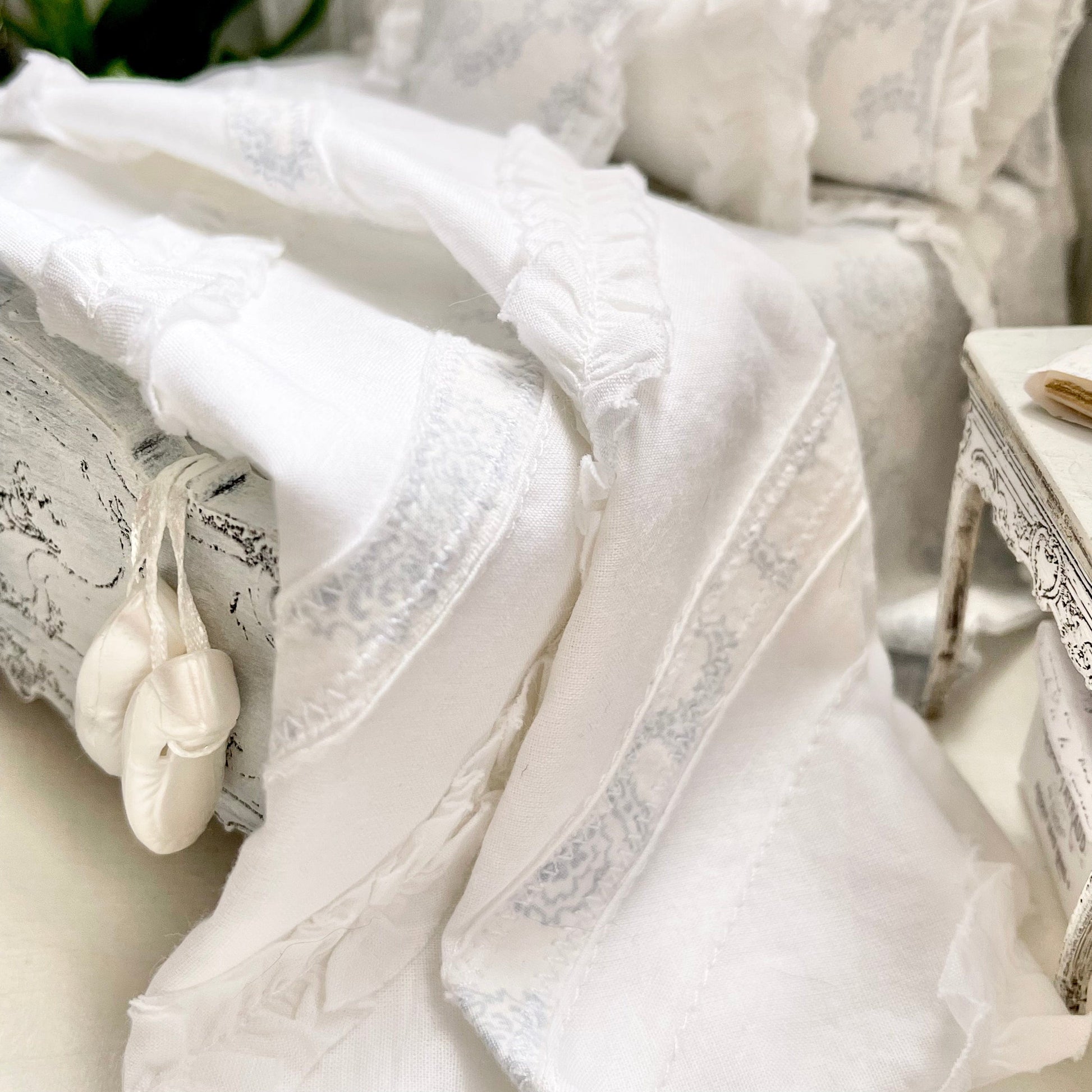 Chantallena Doll House Copy of Shabby Cottage | Eight Piece Shabby White Cotton Bed Set with Blue Roses Trellis | Blue Rose Trellis
