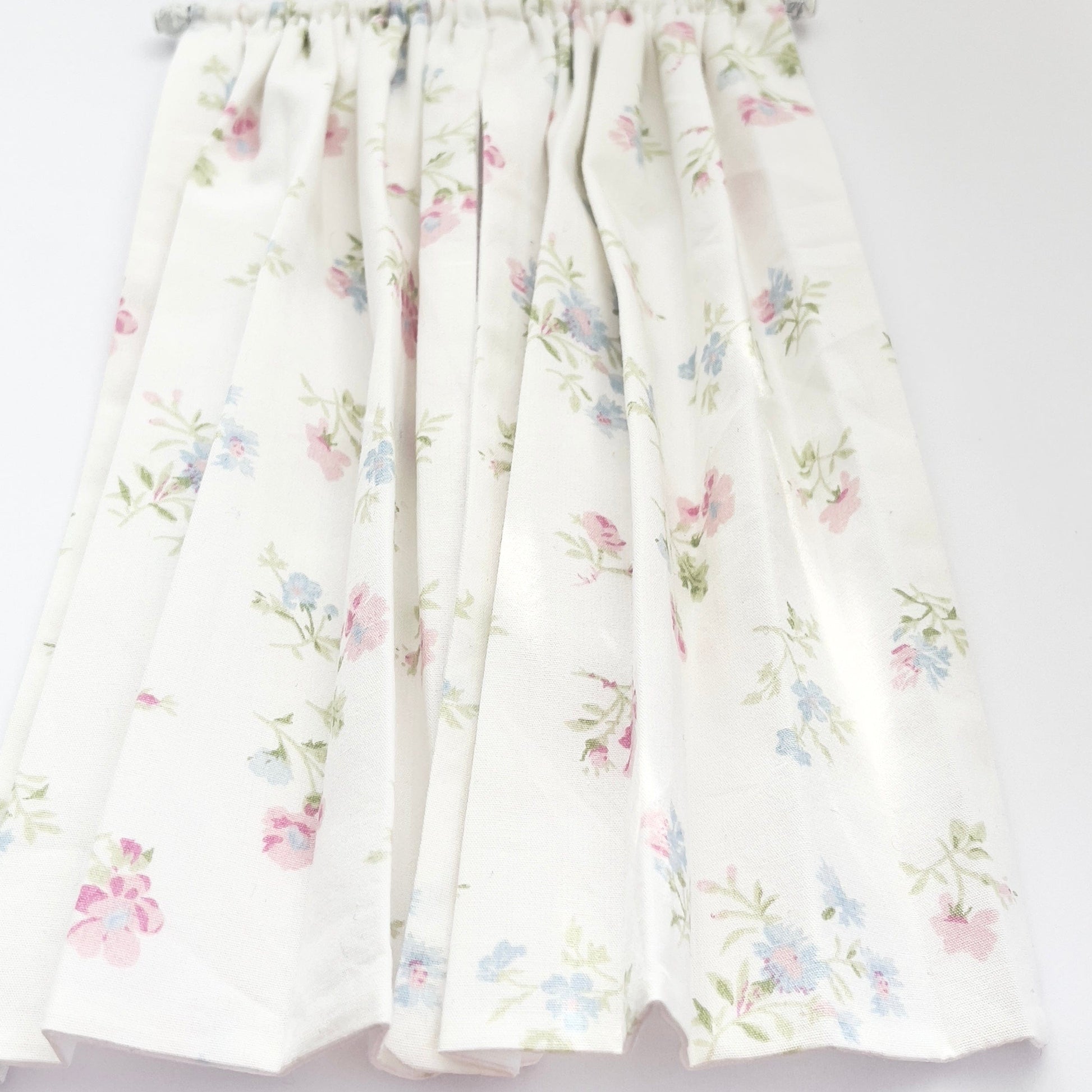 Chantallena Doll House Dollhouse Accessories 1 Curtain with rod CURTAINS - Shabby Pink Blue and Green Petite Wildflowers 2 Panel Cotton Curtains | Shabby Wildflowers | Soft Furnishings