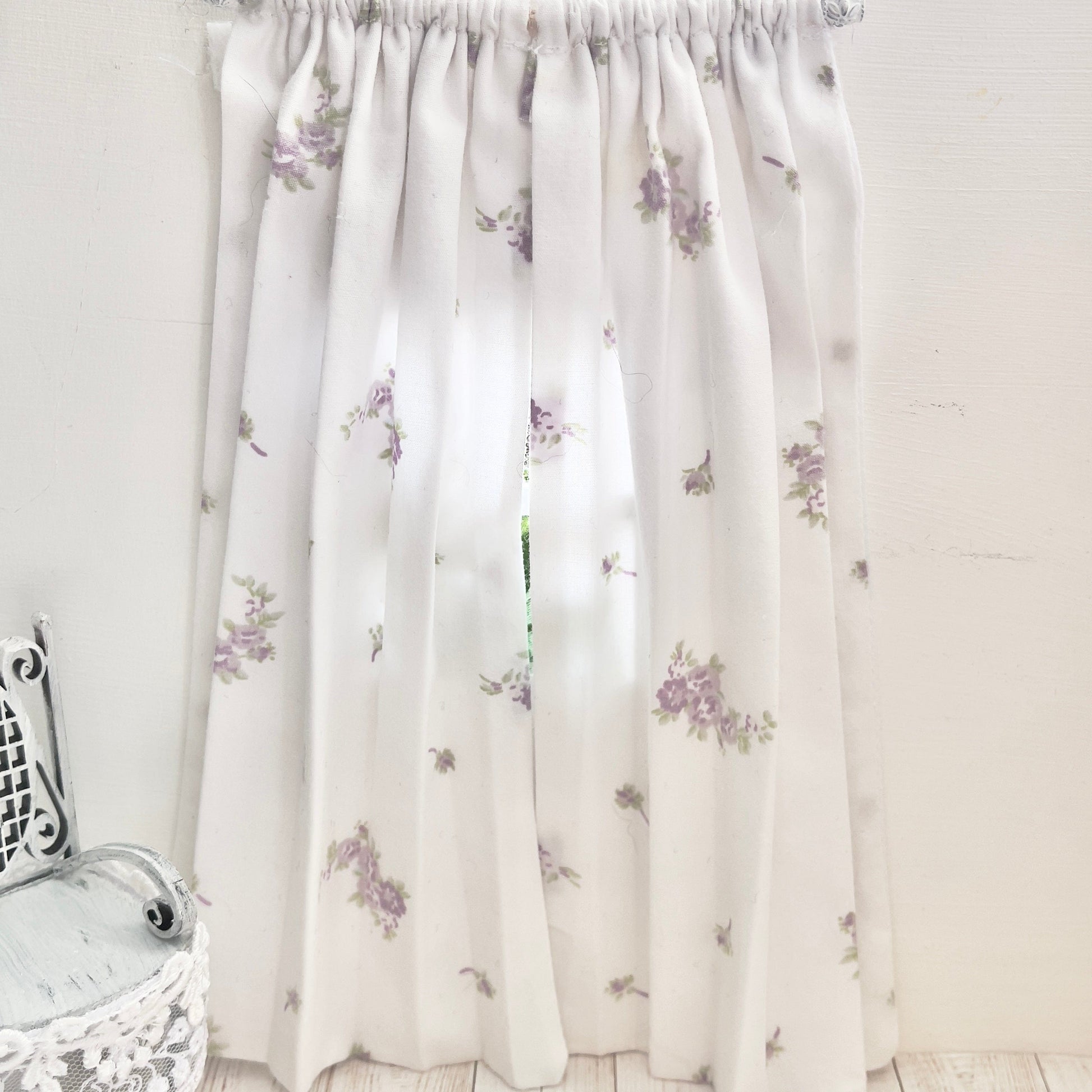 Chantallena Doll House Dollhouse Accessories CURTAINS- Shabby Lavender Floral 2 Panel Cotton Curtains | Shabby Lavender Floral | Soft Furnishings