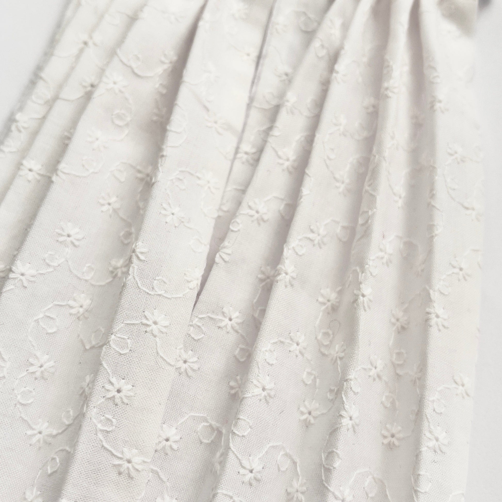 Chantallena Doll House Dollhouse Accessories CURTAINS - White Petite Eyelet 2 Panel Cotton Curtains | White Petite Eyelet | Soft Furnishings
