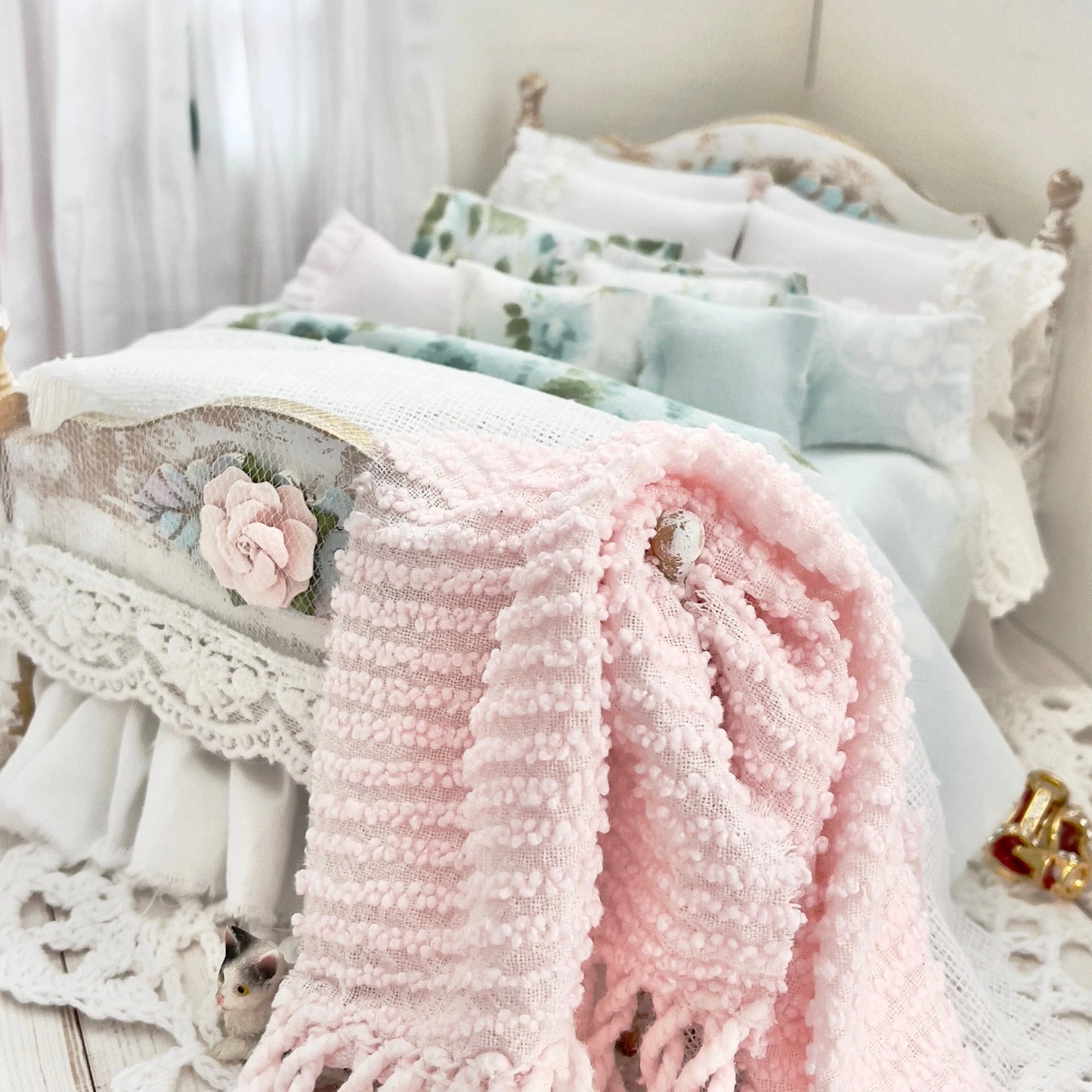 Chantallena Doll House Dressed Bed | Fifteen Piece White Cotton with Grand Pink Roses, Lace Accents, Ruffled Knit Throw | Grand Roses