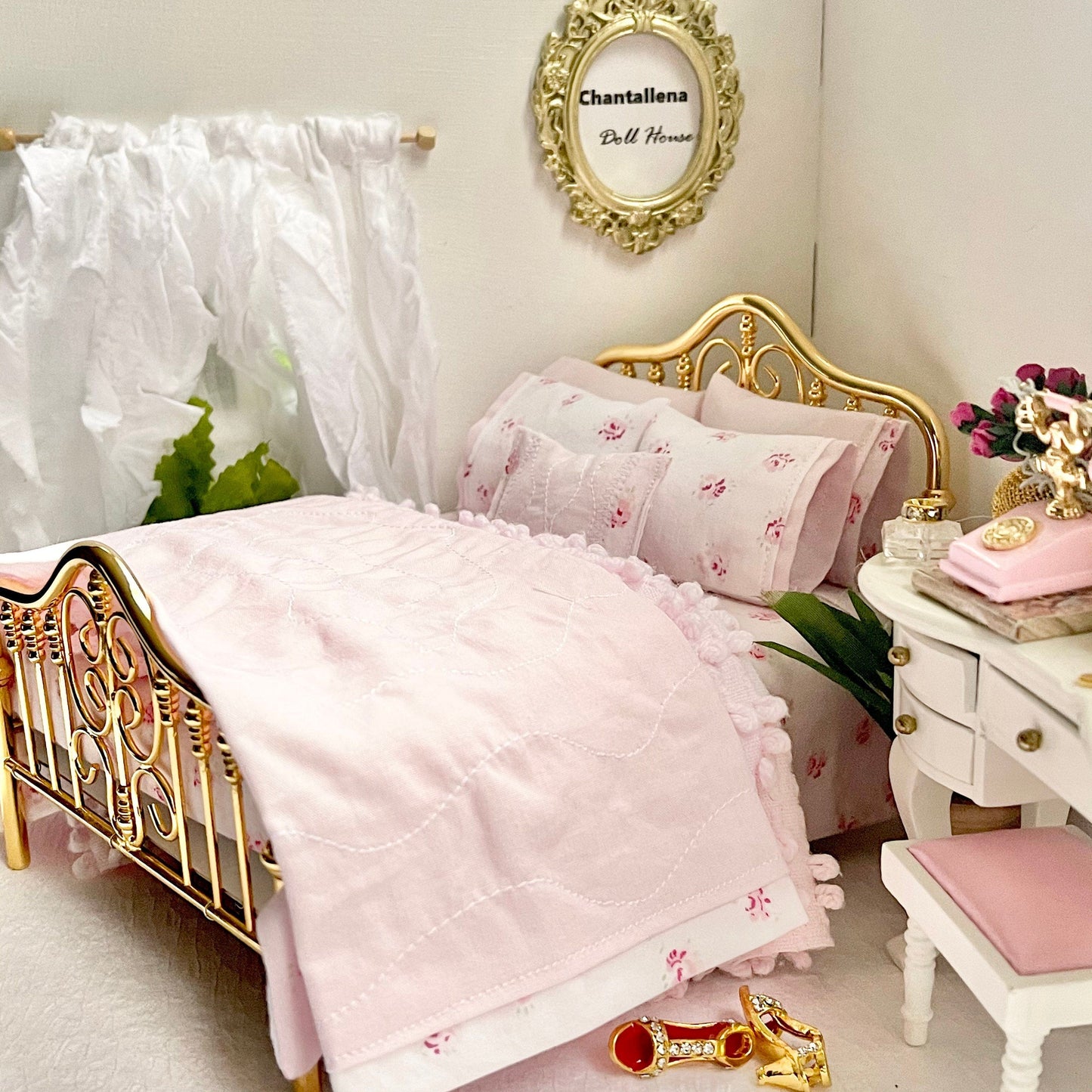 Chantallena Doll House Single Bedding Set Shabby Cottage - Nine Piece Shabby Dark Pink Roses Cotton Bedding Set