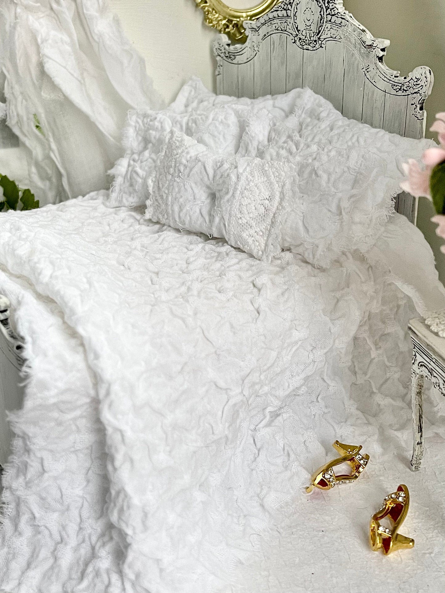 Chantallena White Bed Linens Boundless White - Six Piece Whisper-Thin White Textured Raw-Edged Cotton Bedding Set | Franklynn