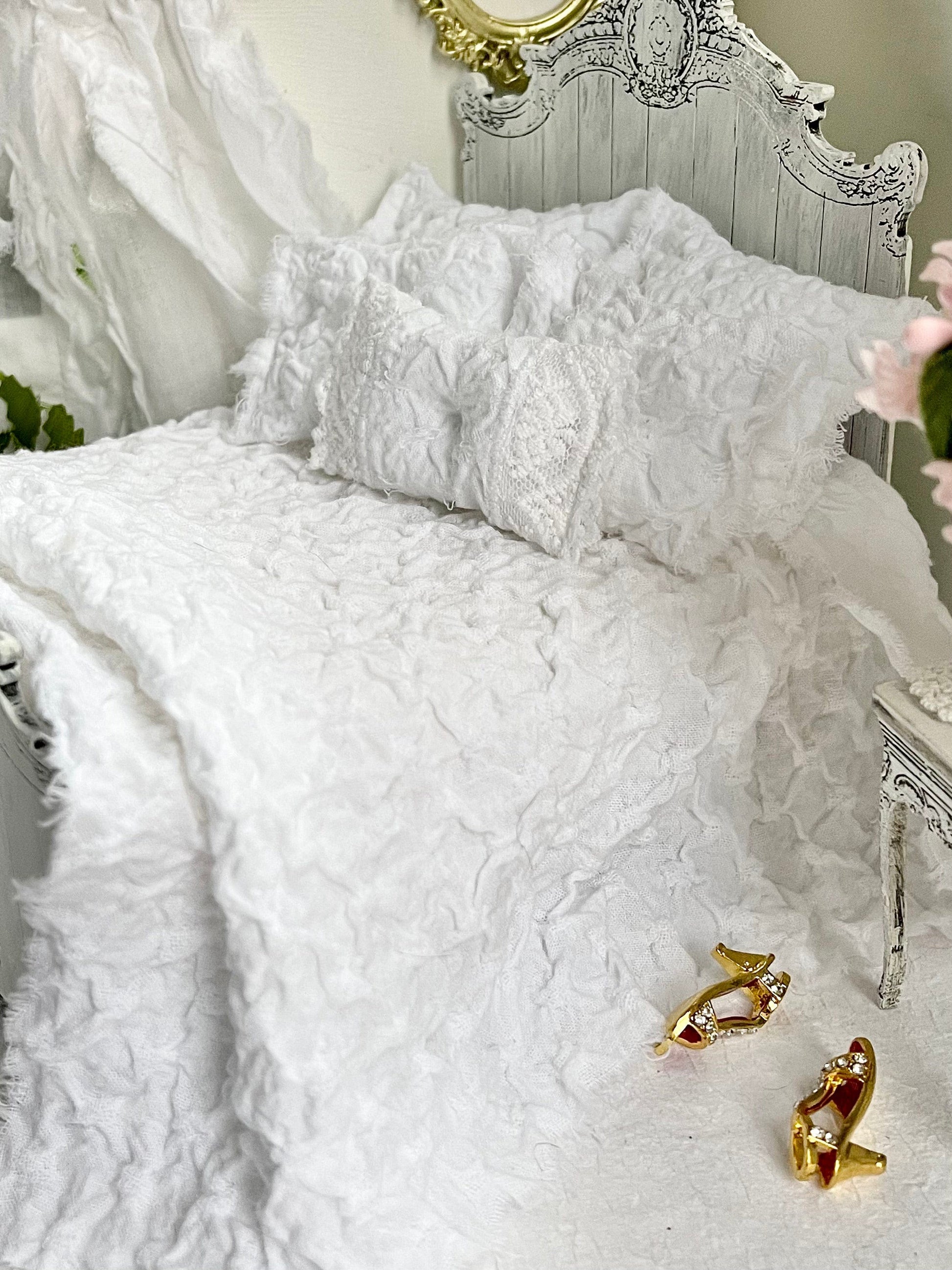 Chantallena White Bed Linens Boundless White - Six Piece Whisper-Thin White Textured Raw-Edged Cotton Bedding Set | Franklynn