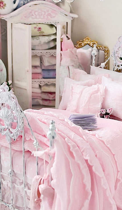 Lindy Wright Collection