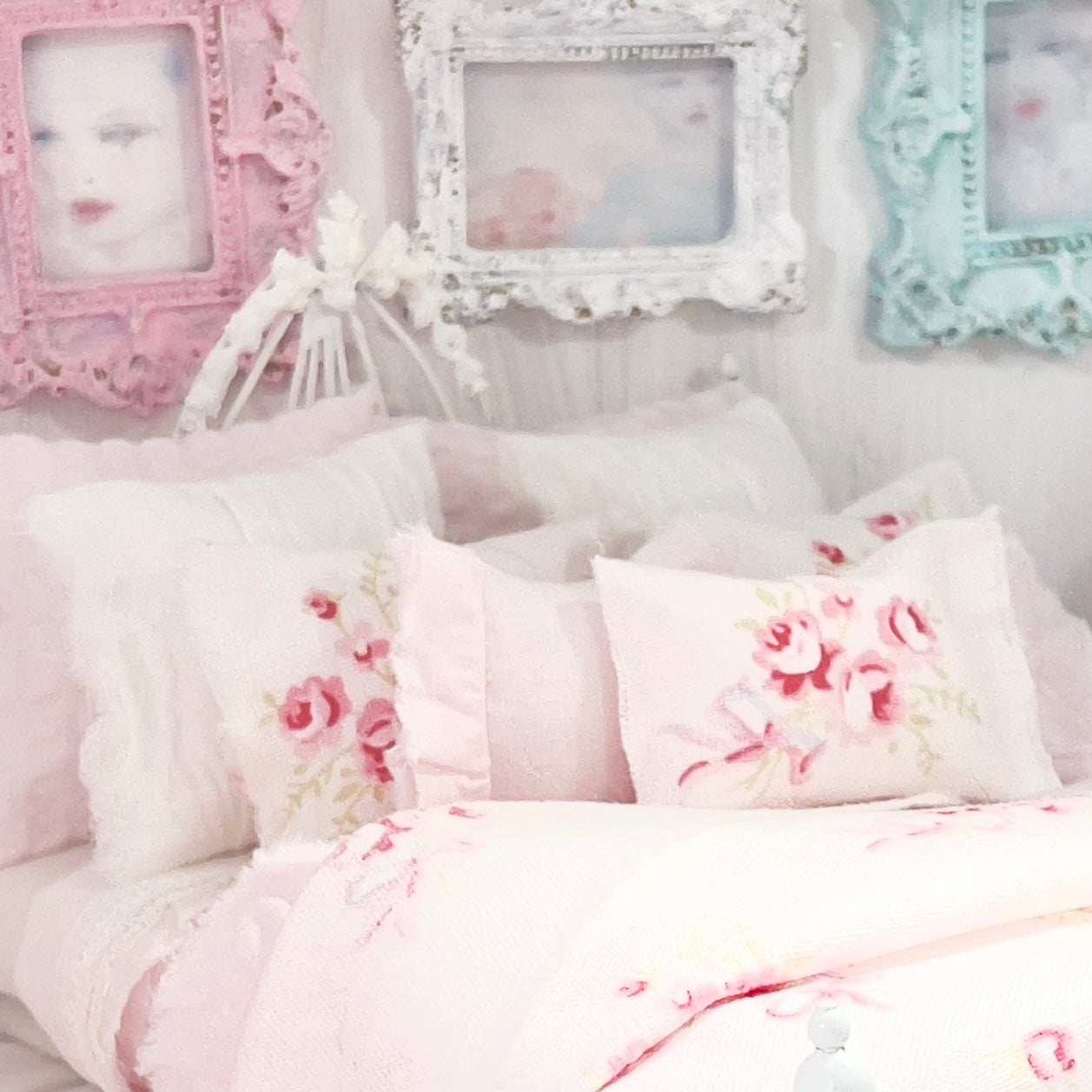 Dressed 1:12 Scale Bed | White and Pink Shabby Roses with Pink Ruffled Bedspread| All About the Roses