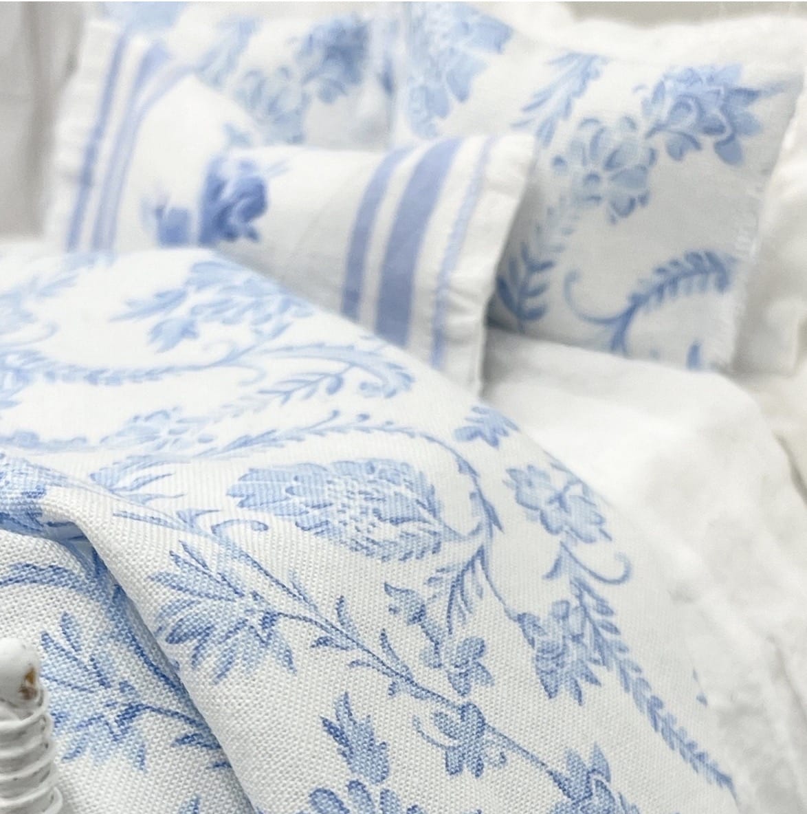 Chantallena Doll House Bedding Anais- White and Blue Cotton Chinoiserie Cotton  Bedding Set-1:12 Scale | Forever in Bloom| Chantallena