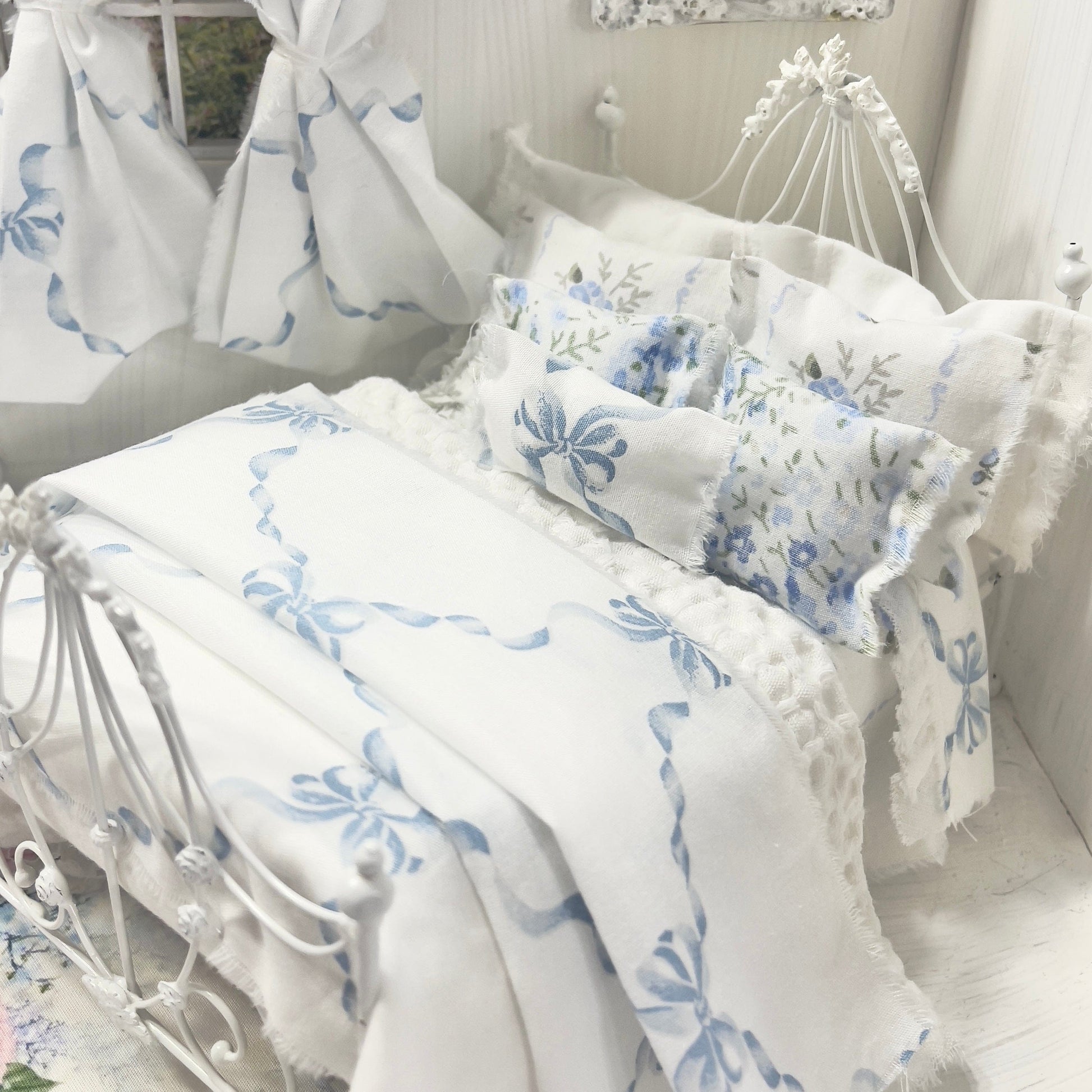 Chantallena Doll House Bedding DOUBLE (9 inch by 9 inch) Lillian Grace| Blue Ribboned Bow with Blue Rose Trellis Cotton Bedding Set