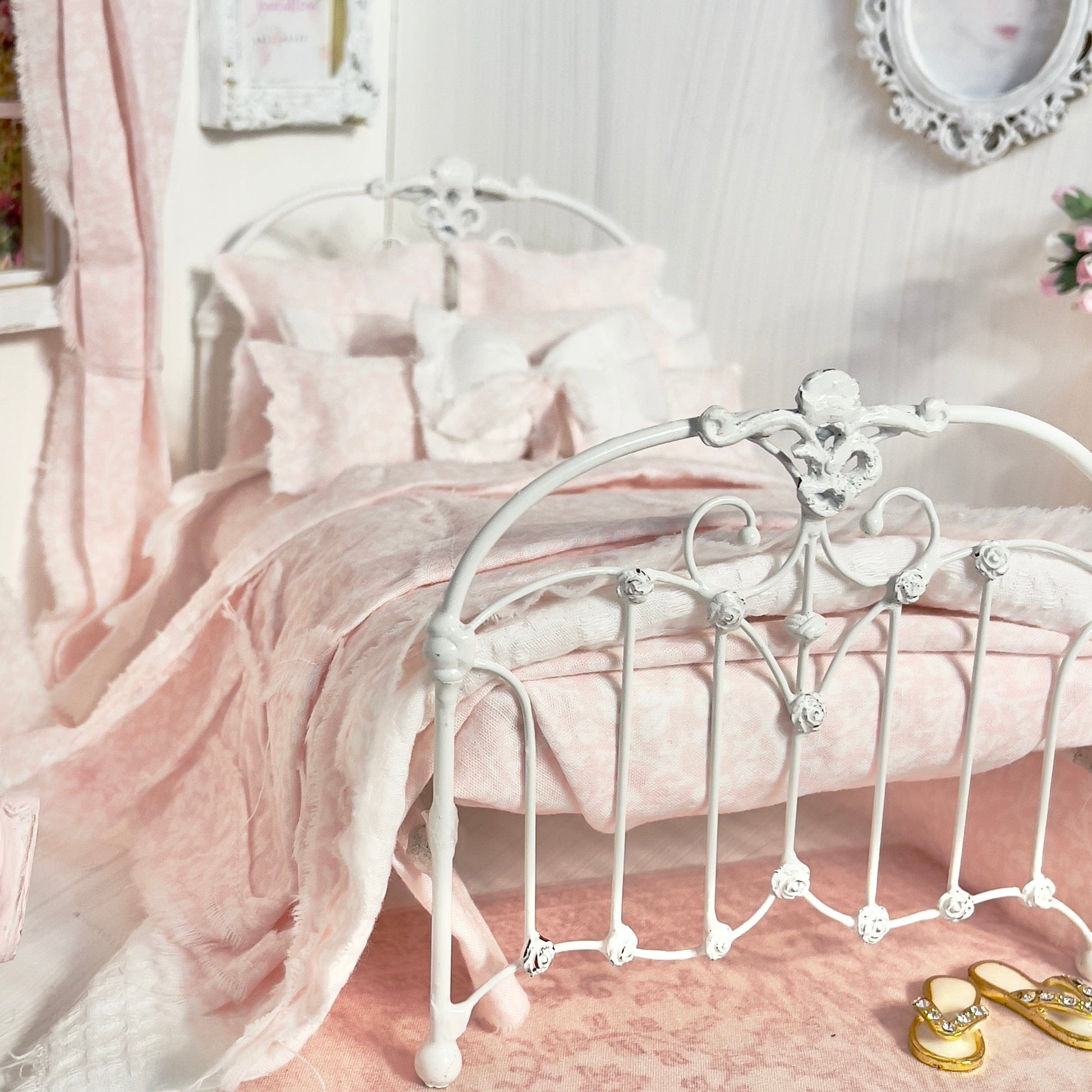 Chantallena Doll House Bedding Lillian Grace| Pink and White Toile Cotton Bedding Set