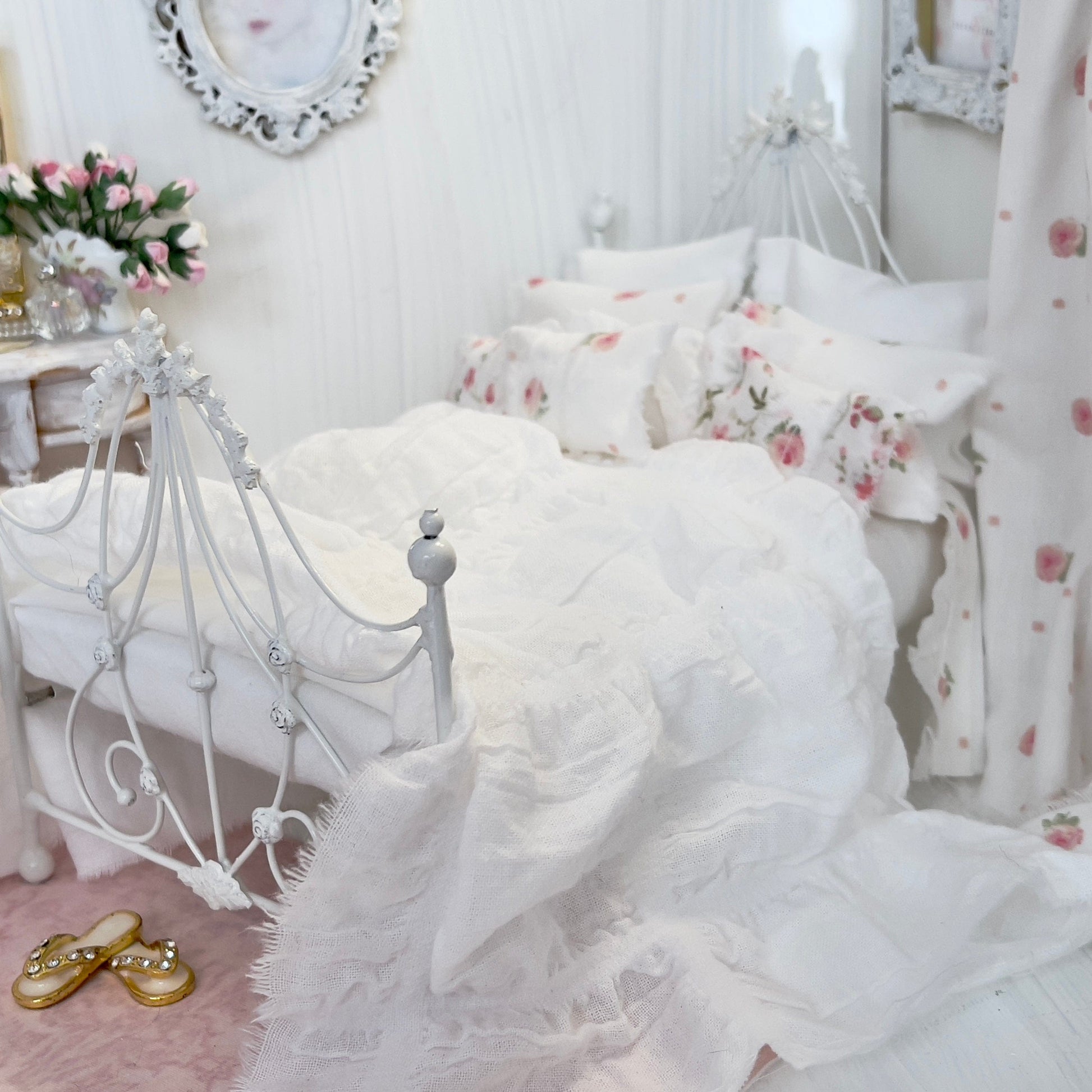 Chantallena Doll House Bedding Lillian Grace| Pink Roses with Pin-tucked Bedspread Cotton Bedding Set