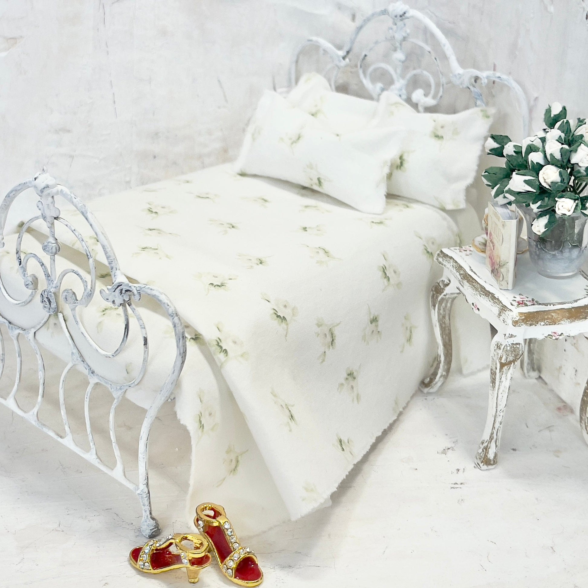 Chantallena Doll House Bedding SINGLE (8 inch by 8 inch) Simply Lena | Five Piece Petite Pink Roses on White Cotton Bedding Set |