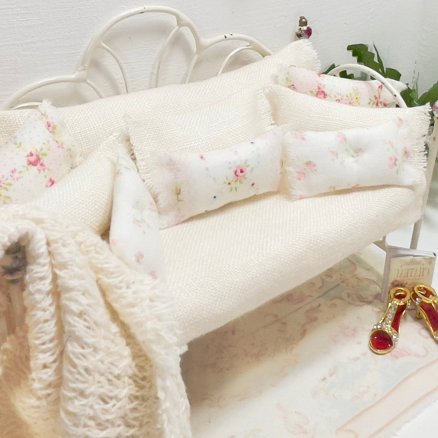 Chantallena Doll House Day Bed | Tea Dyed Linen wuth Petite Pink Roses 1:12 Scale Dollhouse Set | Floral Vintage Cream4