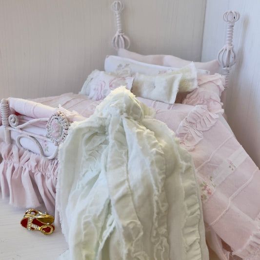 Chantallena Doll House Dressed 1:12 Scale Bed |  | (Copy) (Copy)