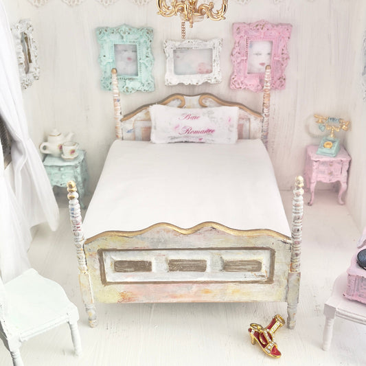 Chantallena Doll House Four Poster Painted Aged-Look Full Bed-1:12 Scale | Bare Romance